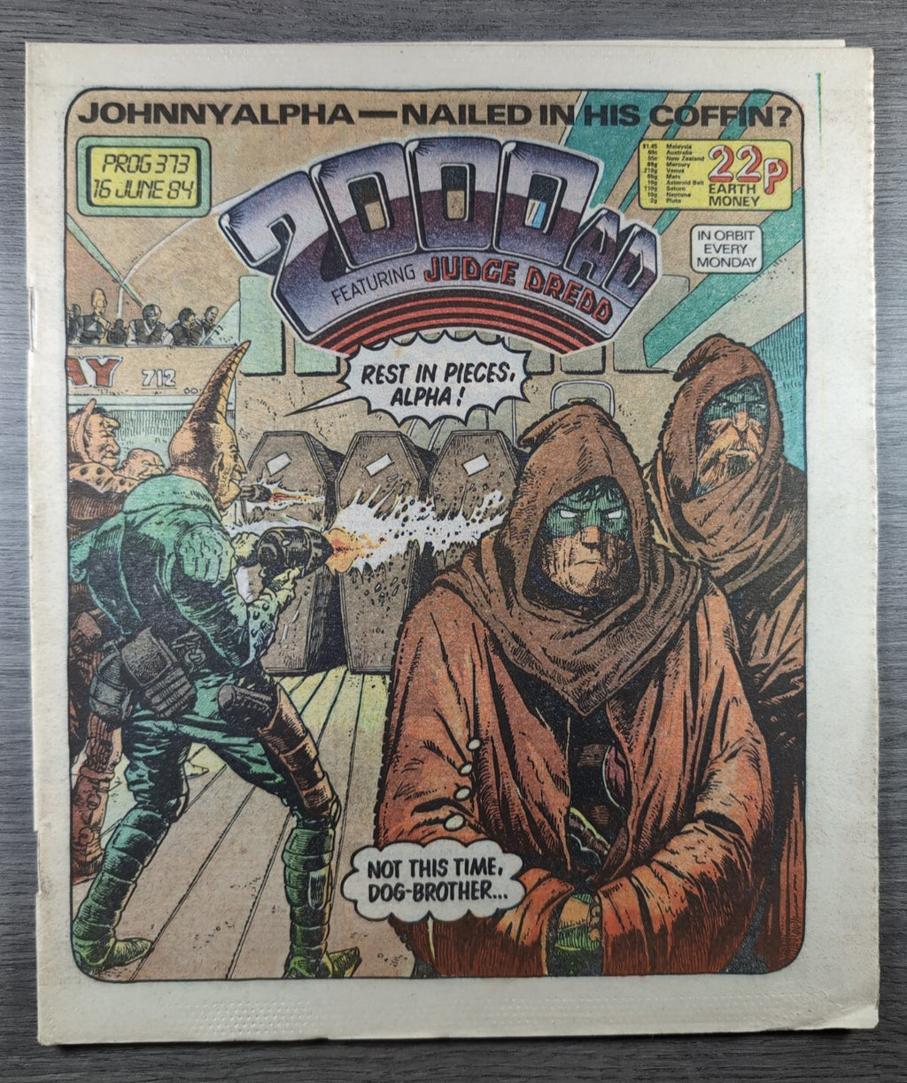 2000AD Prog 373 Featuring Judge Dredd Comic 16th June 1984 Vintage Retro Comic