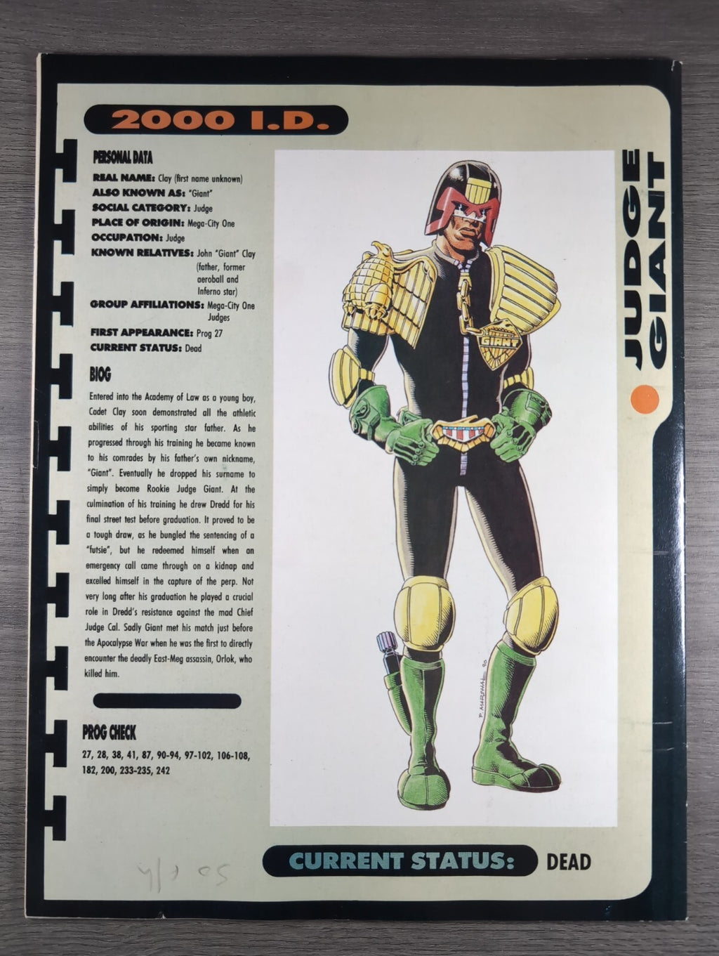 2000AD Prog 710 Featuring Judge Dredd Comic 22nd Dec 1990 Vintage Retro Comic