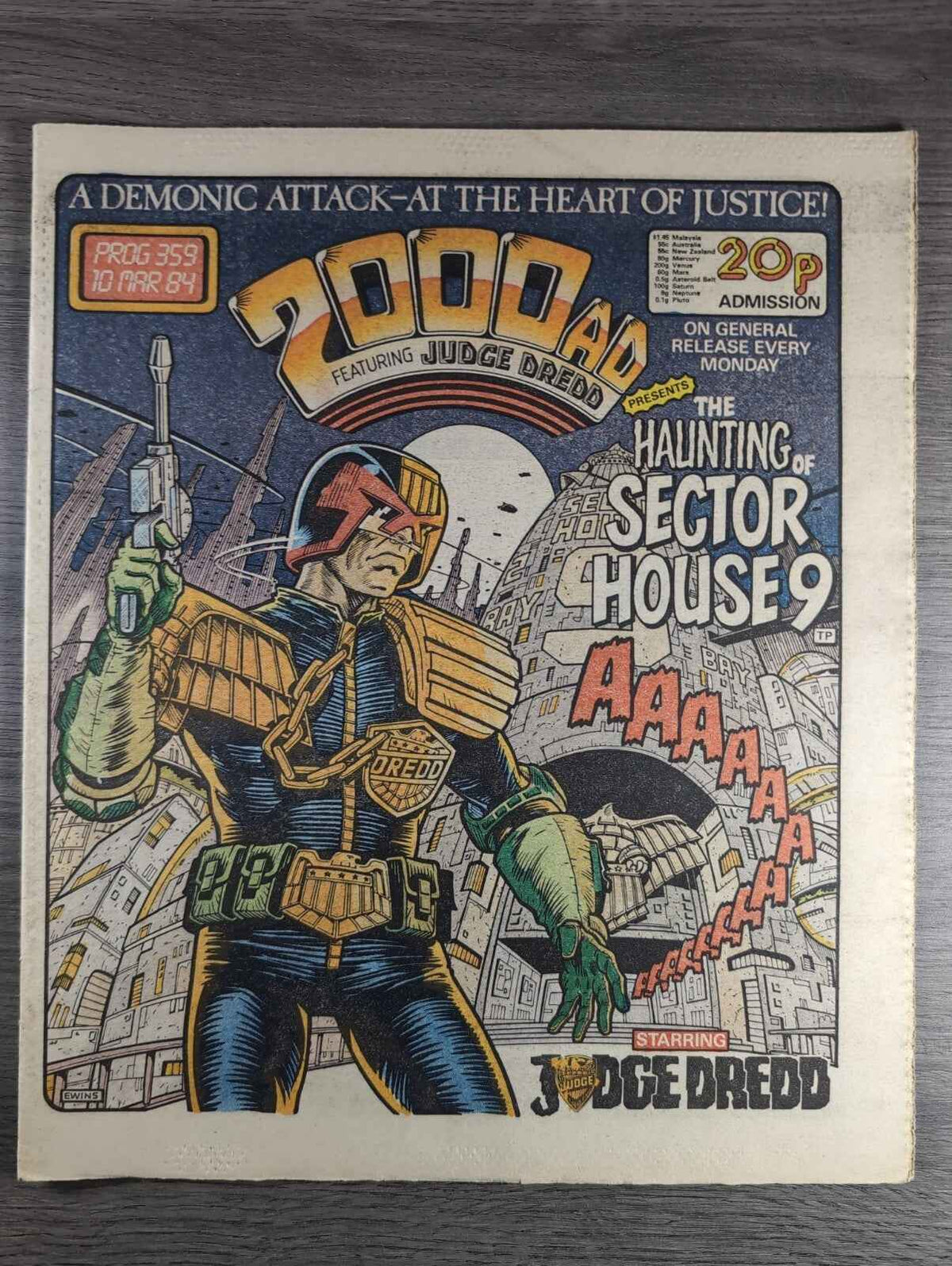 2000AD Prog 359 Featuring Judge Dredd Comic 10th March 1984 Vintage Retro Comic