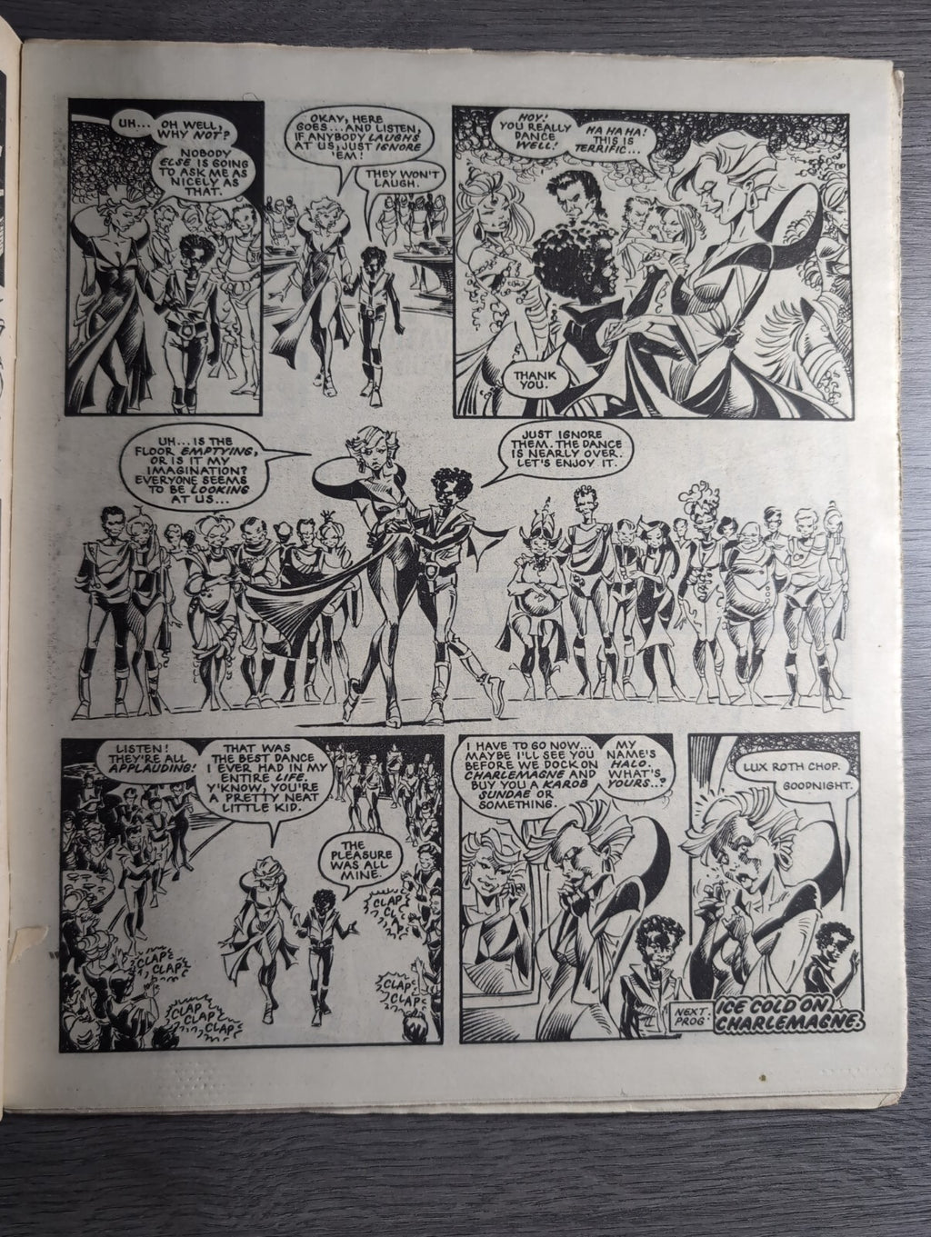 2000AD Prog 414 Featuring Judge Dread Comic 20 April 1985 Vintage Retro Comic