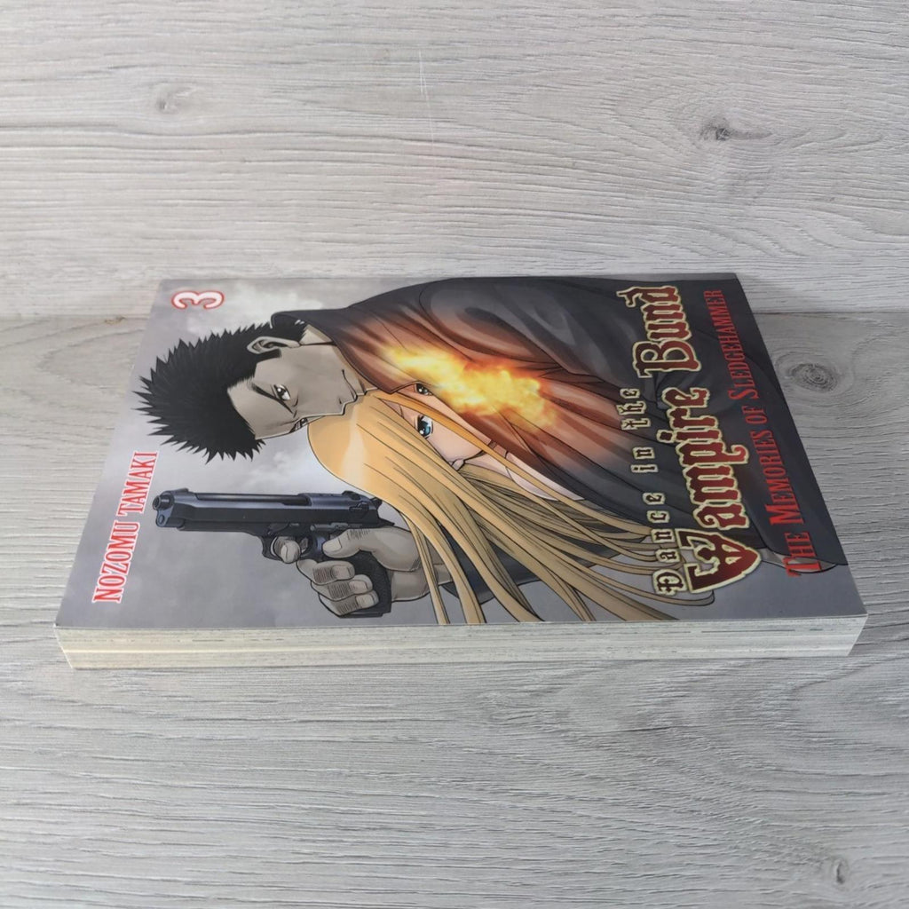 Dance in the Vampire Bund: The Memories of Sledge Hammer Vol. 3 Manga Paperback