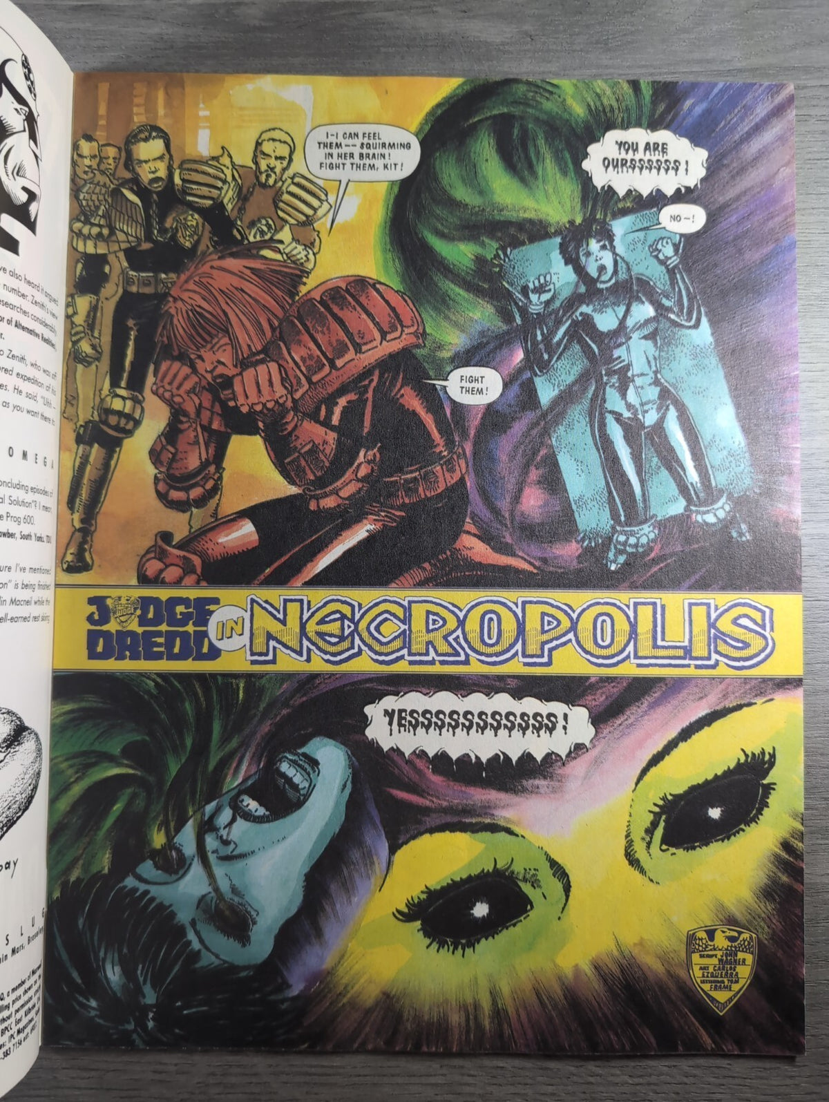 2000AD Prog 679 Featuring Judge Dredd Comic 19th May 1990 Vintage Retro Comic