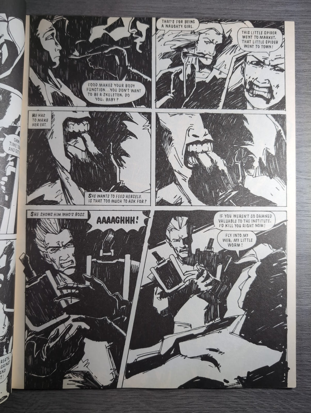 2000AD Prog 714 Featuring Judge Dredd Comic 19th Jan 1991 Vintage Retro Comic