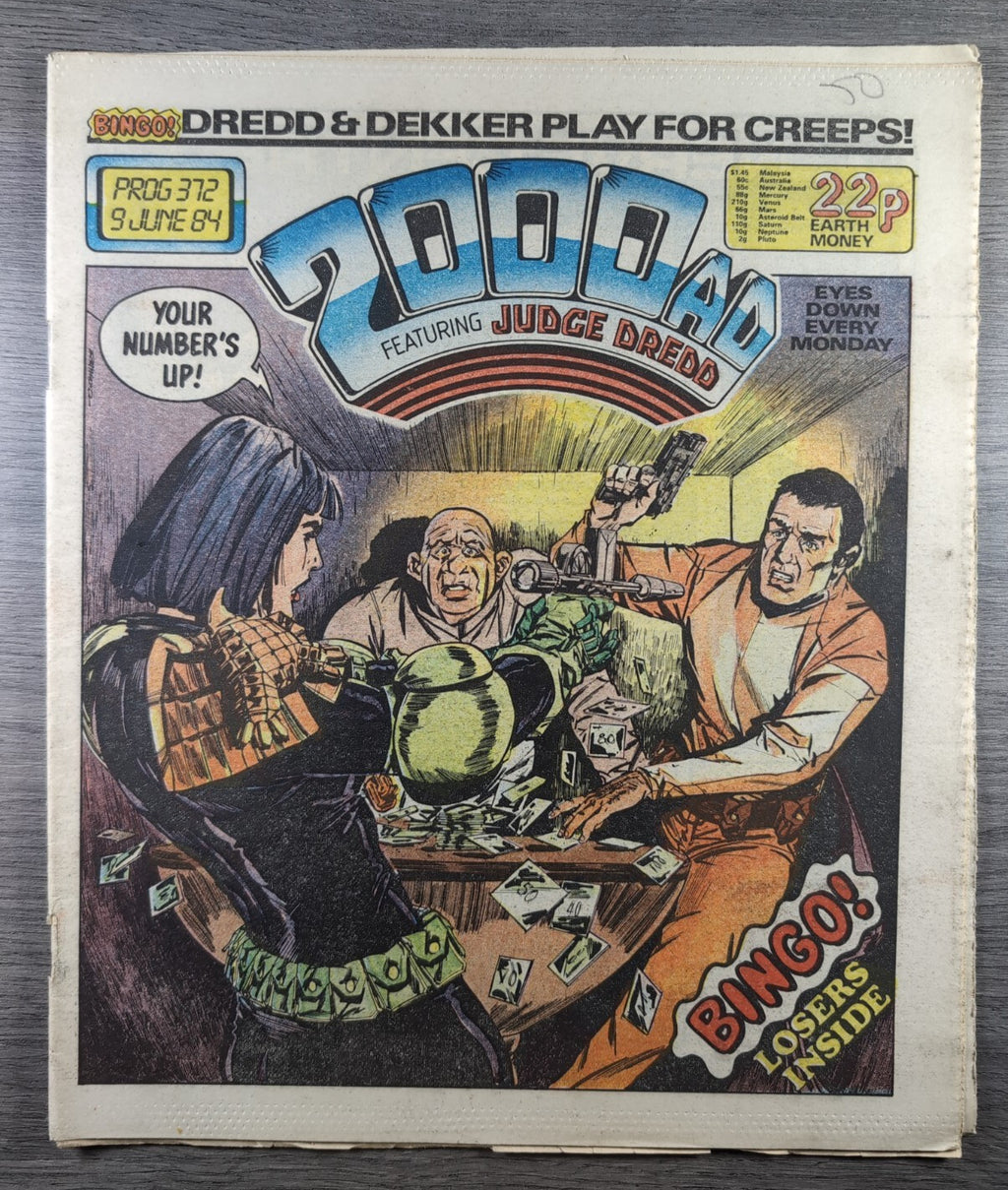 2000AD Prog 372 Featuring Judge Dredd Comic 9th June 1984 Vintage Retro Comic