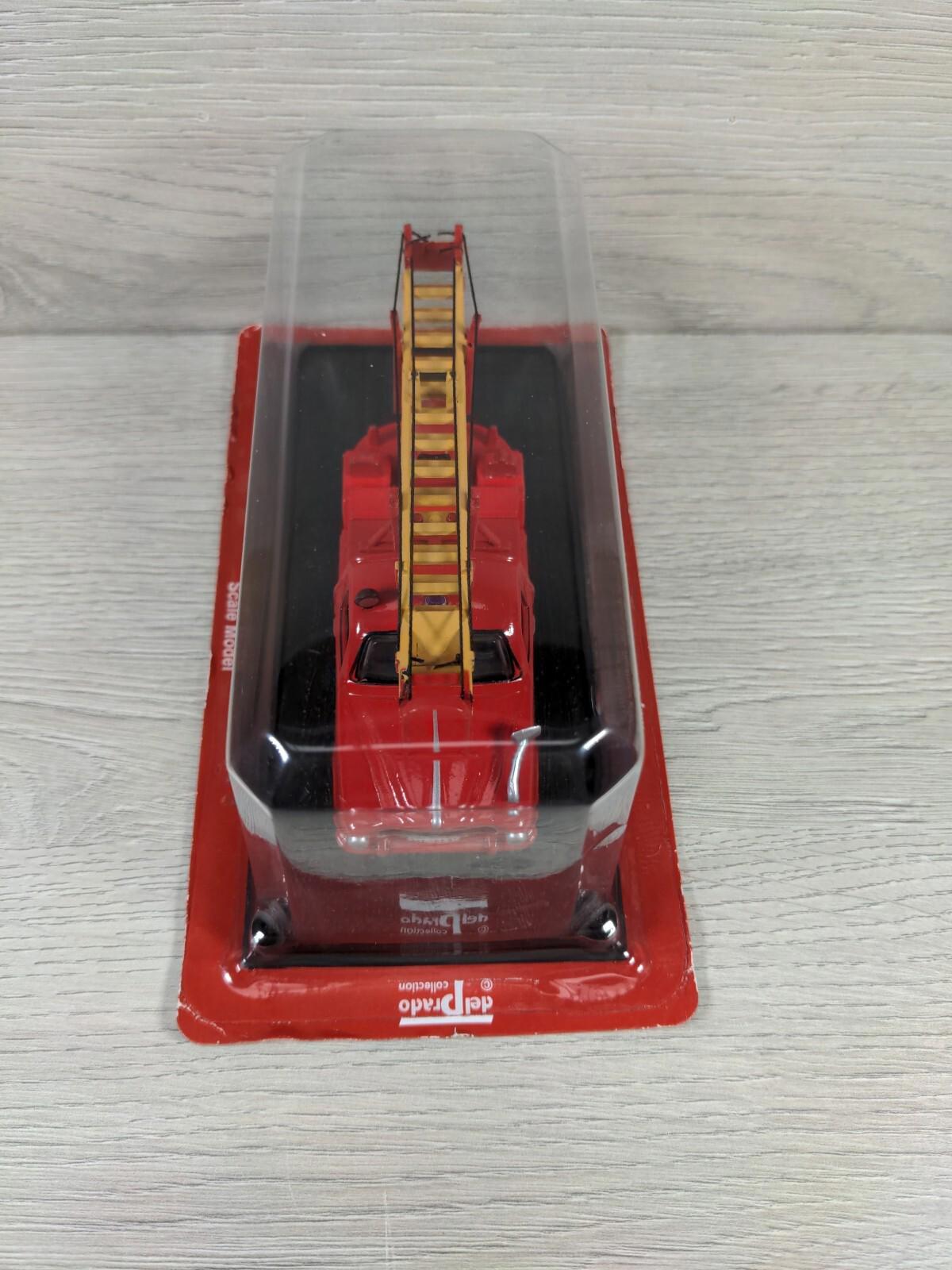 Del Prado Fire Engines of the World 1:43 1967 Peugeot 403 Model