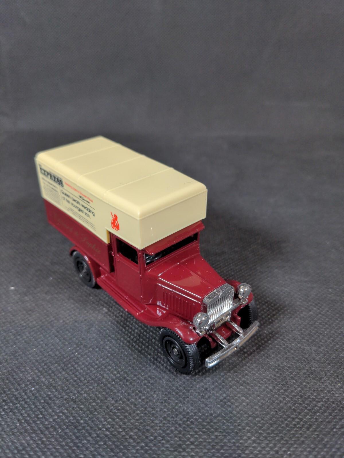 Oxford Diecast - Ltd Edition 1:43 Express Royal Collection Model C024