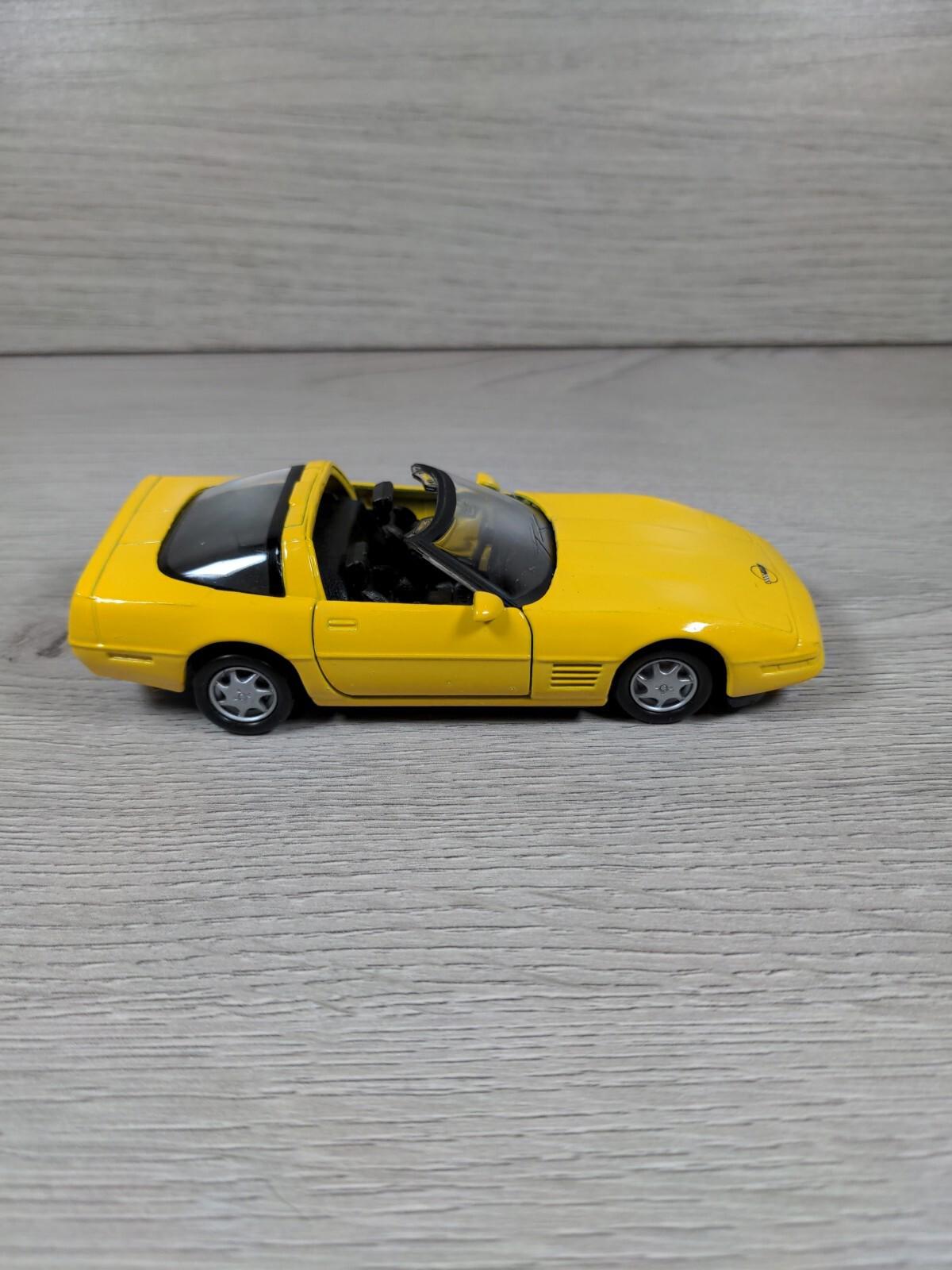 Maisto Supercar Collection Corvette ZR1 - 1:40 Scale Diecast Model - Retrorama UK
