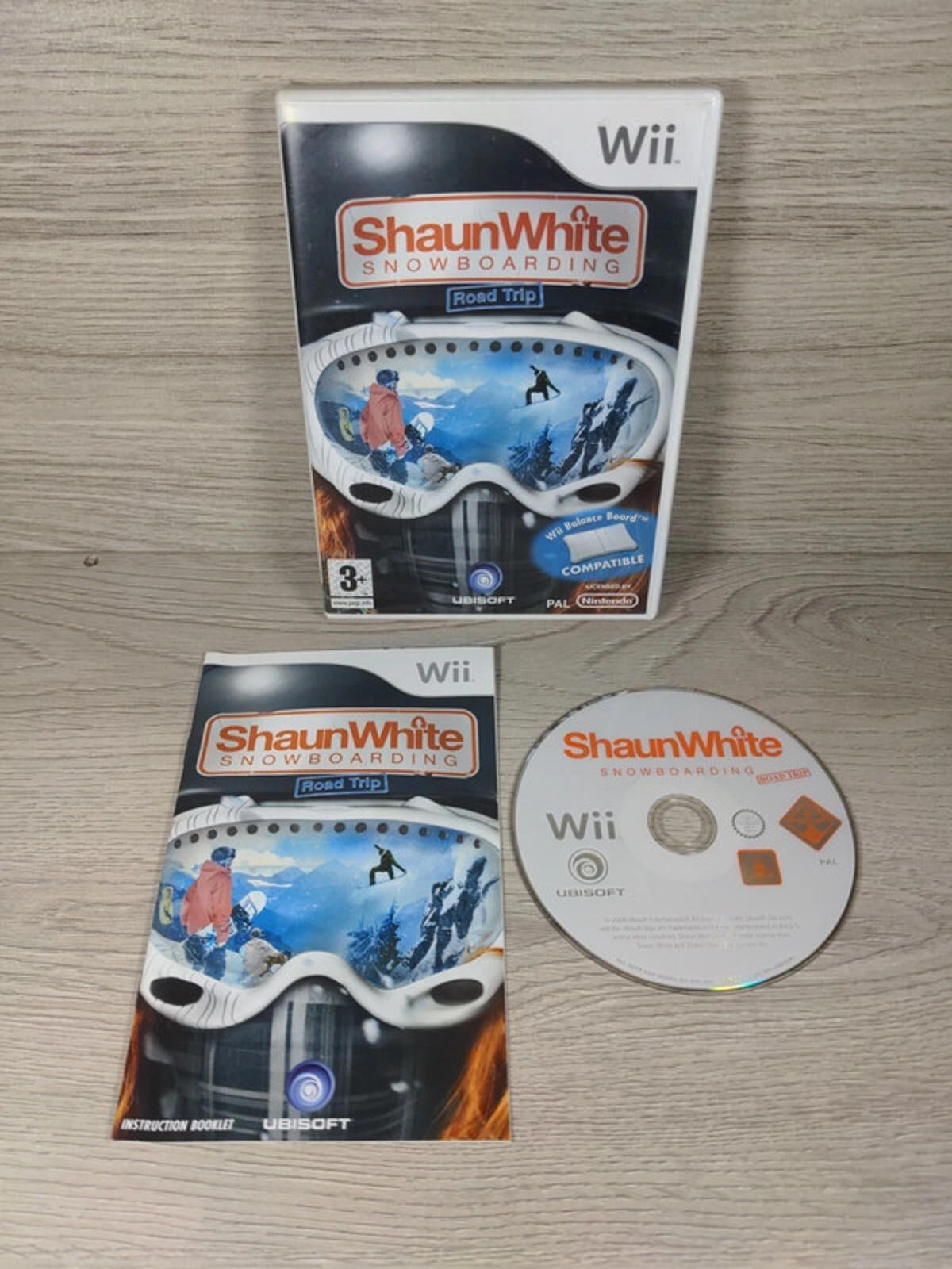 Shaun White Snowboarding Road Trip Nintendo Wii Game & Manual