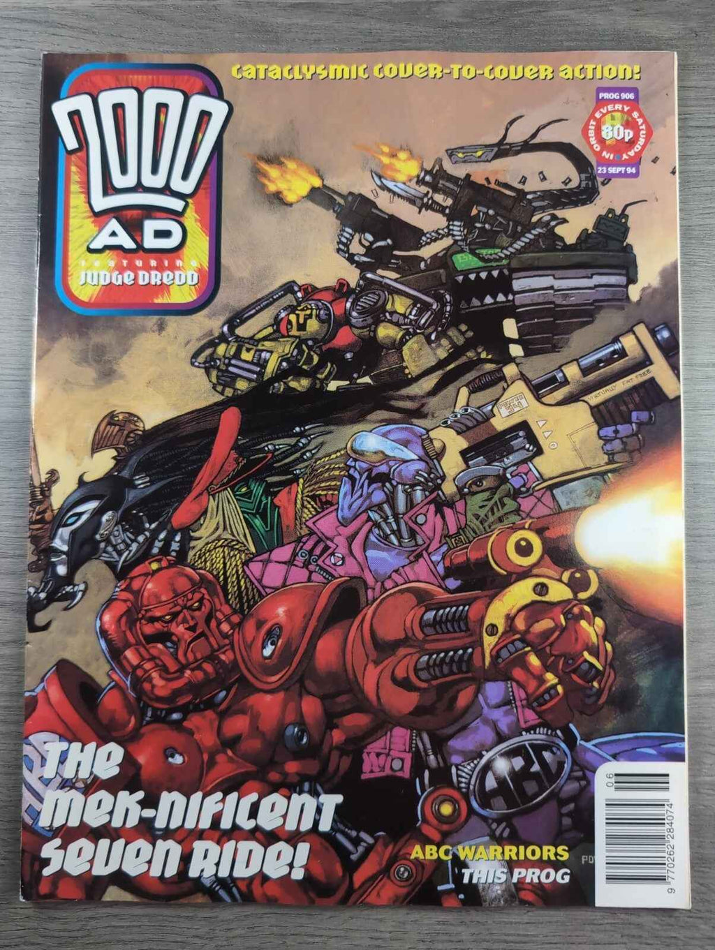 2000AD Prog 906 Featuring Judge Dredd Comic 23rd Sept 1994 Vintage Retro Comic