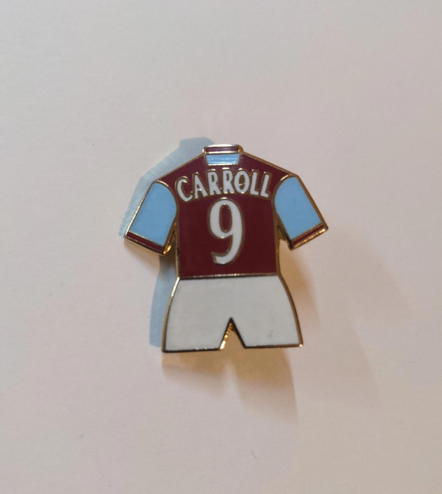 West Ham United Football Club Carroll No9 Shirt Enamel Pin Badge