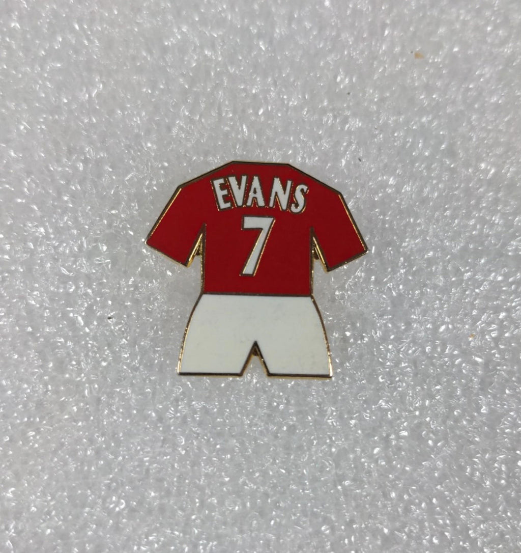Manchester United Football Club Evans No7 Shirt Enamel Pin Badge - Retrorama UK
