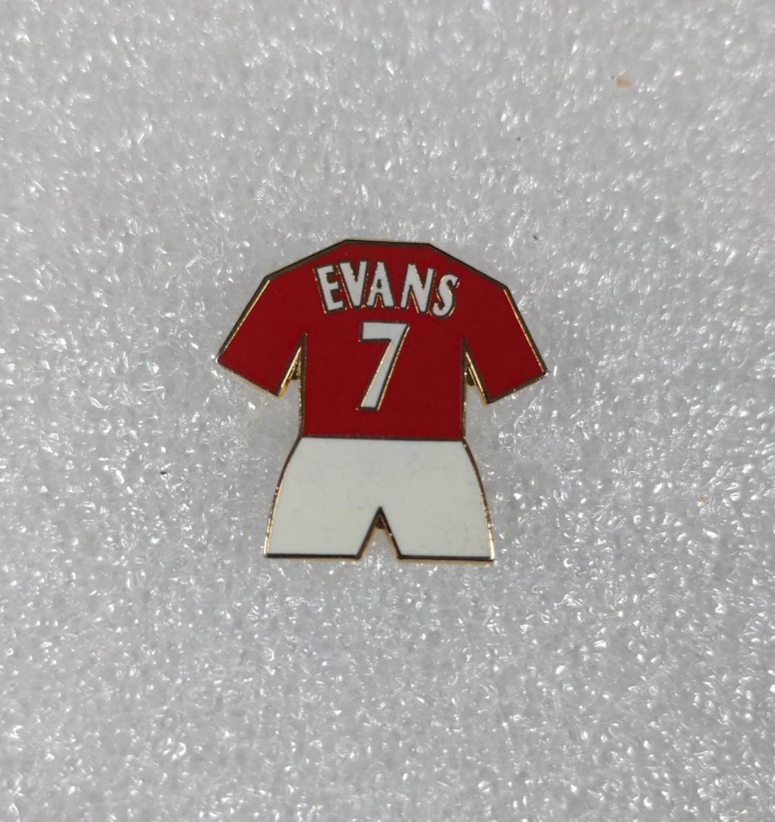 Manchester United Football Club Evans No7 Shirt Enamel Pin Badge - Retrorama UK