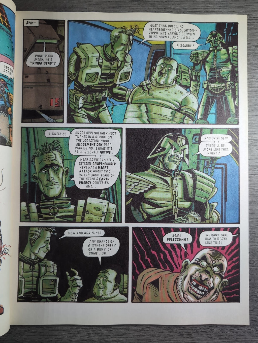 2000AD Prog 816 Featuring Judge Dredd Comic 2nd Jan 1993 Vintage Retro Comic
