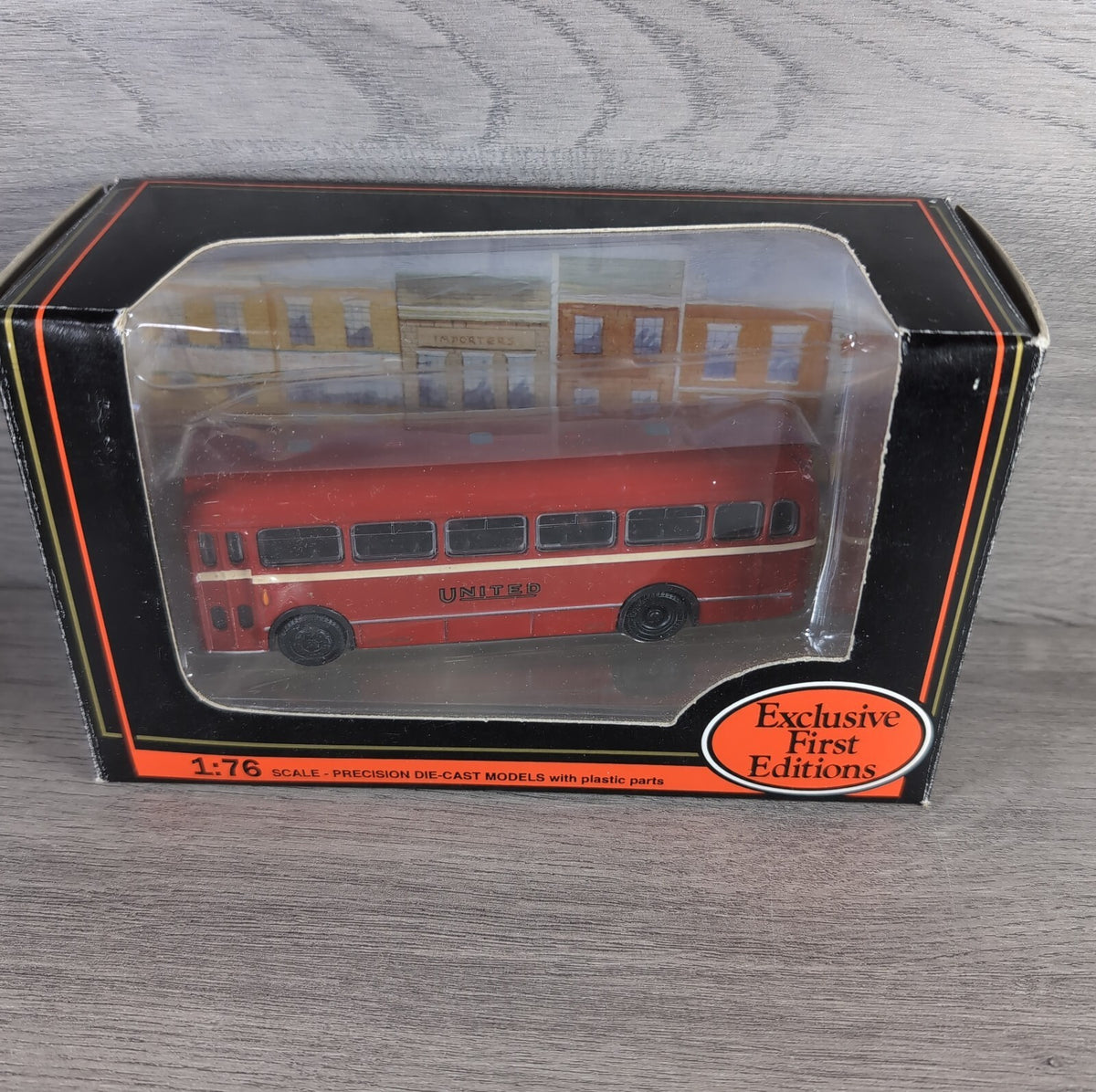 Exclusive First Editions EFE 16301 Bristol LS Bus United Diecast Model 1:76 - Retrorama UK