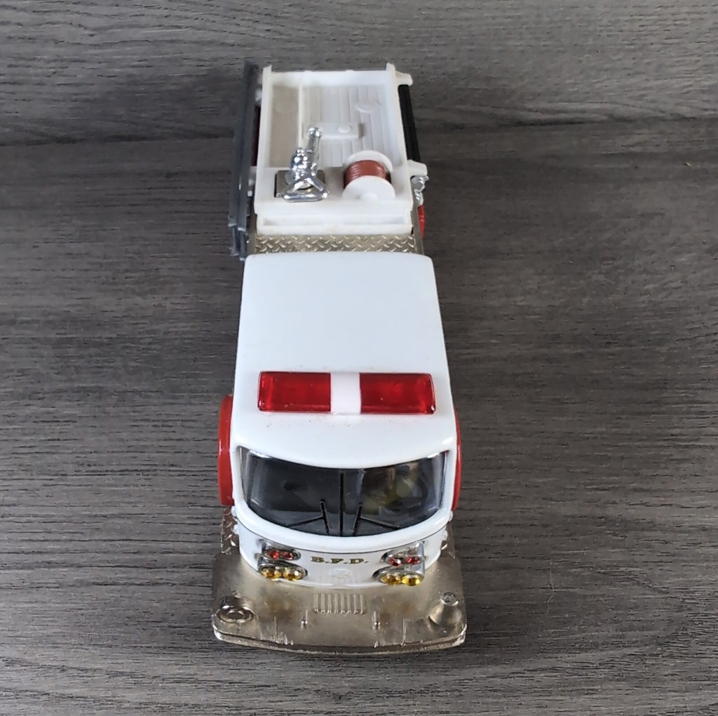 Corgi Classics Baltimore American La France Pumper 51702 Die-Cast Model