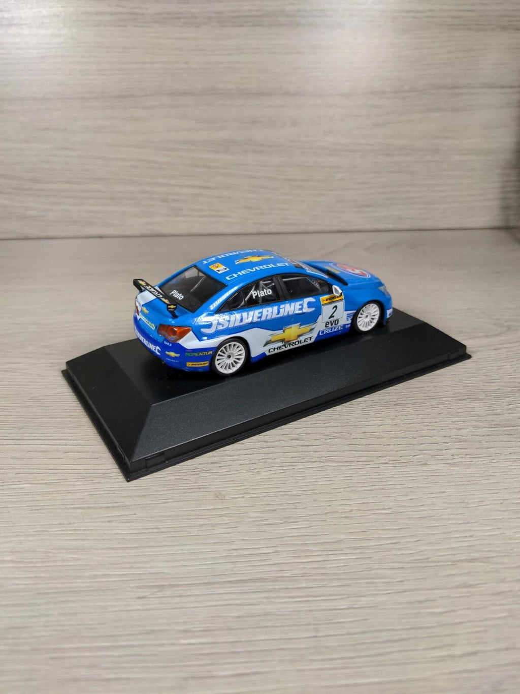 Atlas Editions British Touring Cars Championship Chevrolet Cruze 1:43 Scale Car