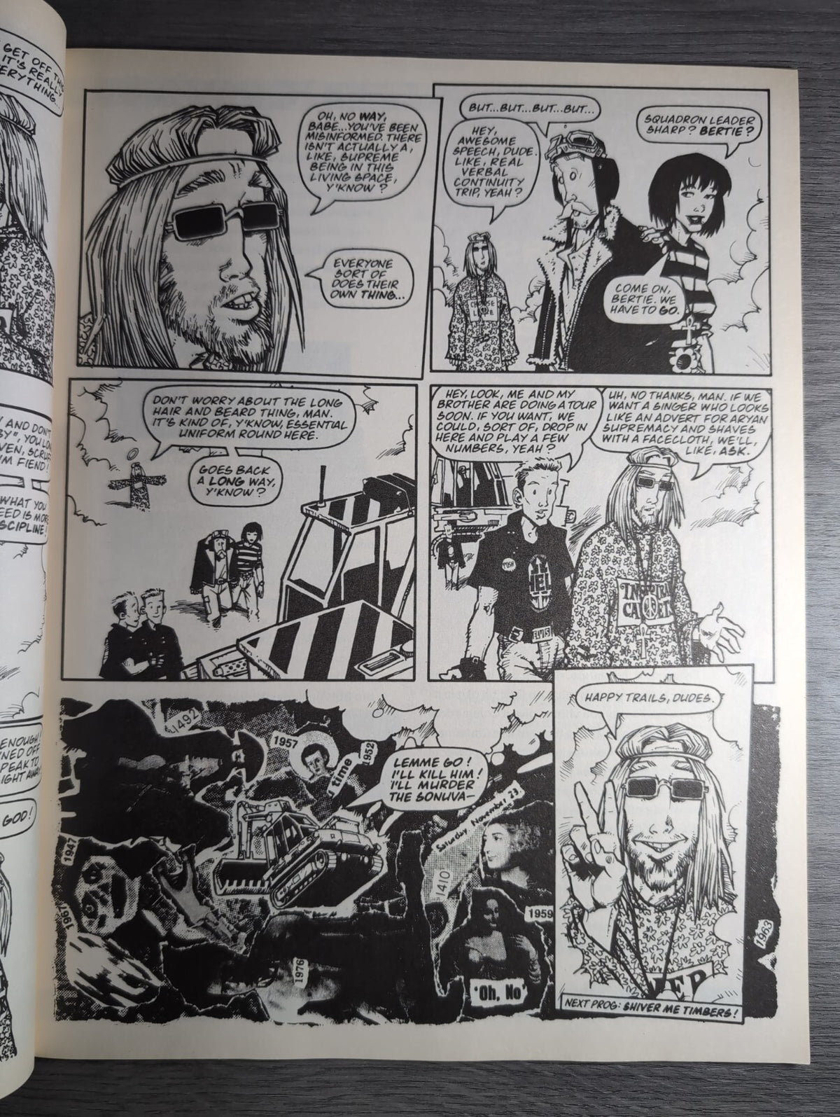 2000AD Prog 707 Featuring Judge Dredd Comic 1st Dec 1990 Vintage Retro Comic