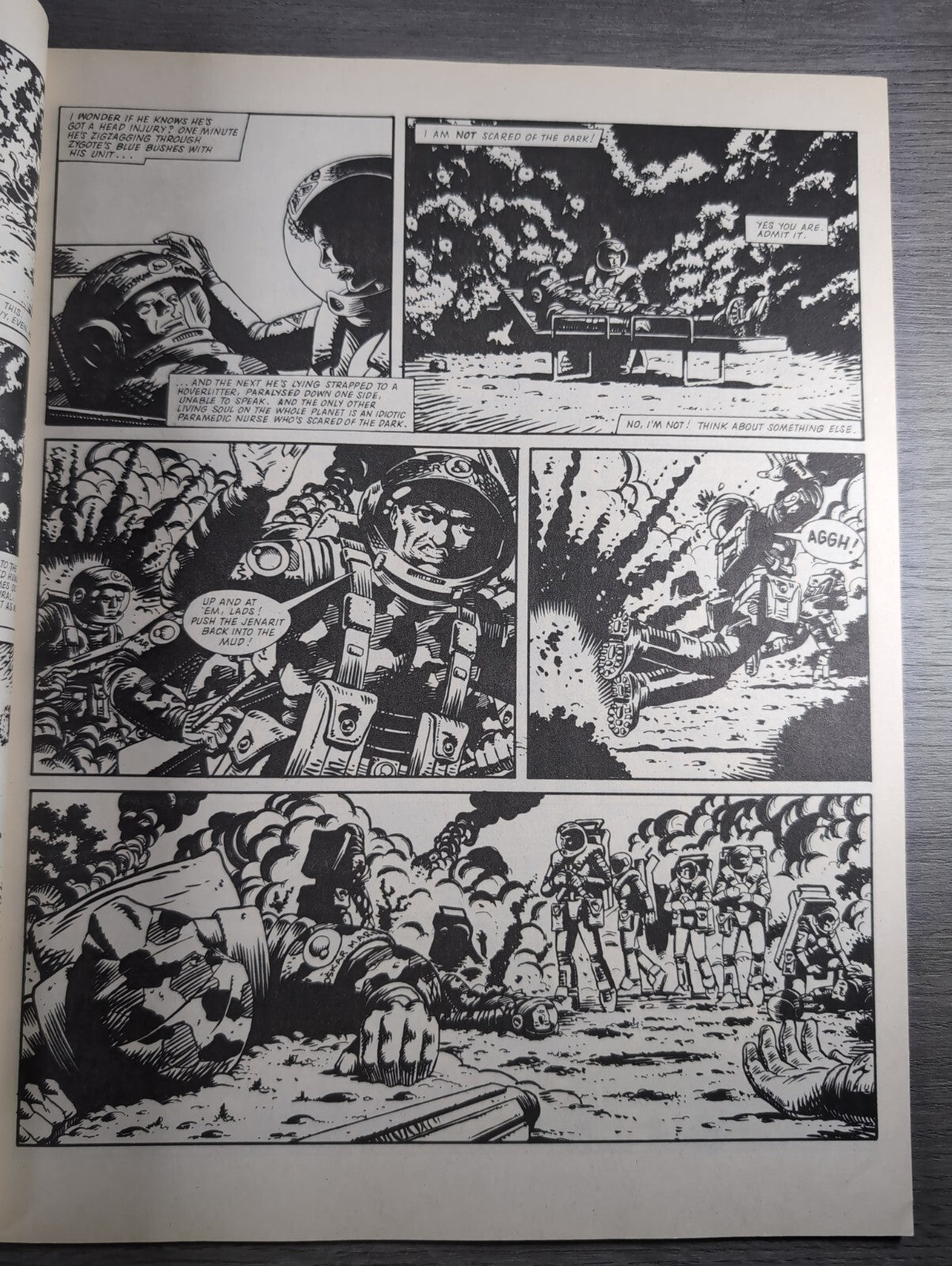 2000AD Prog 619 Featuring Judge Dread Comic 25th March 1989 Vintage Retro Comic