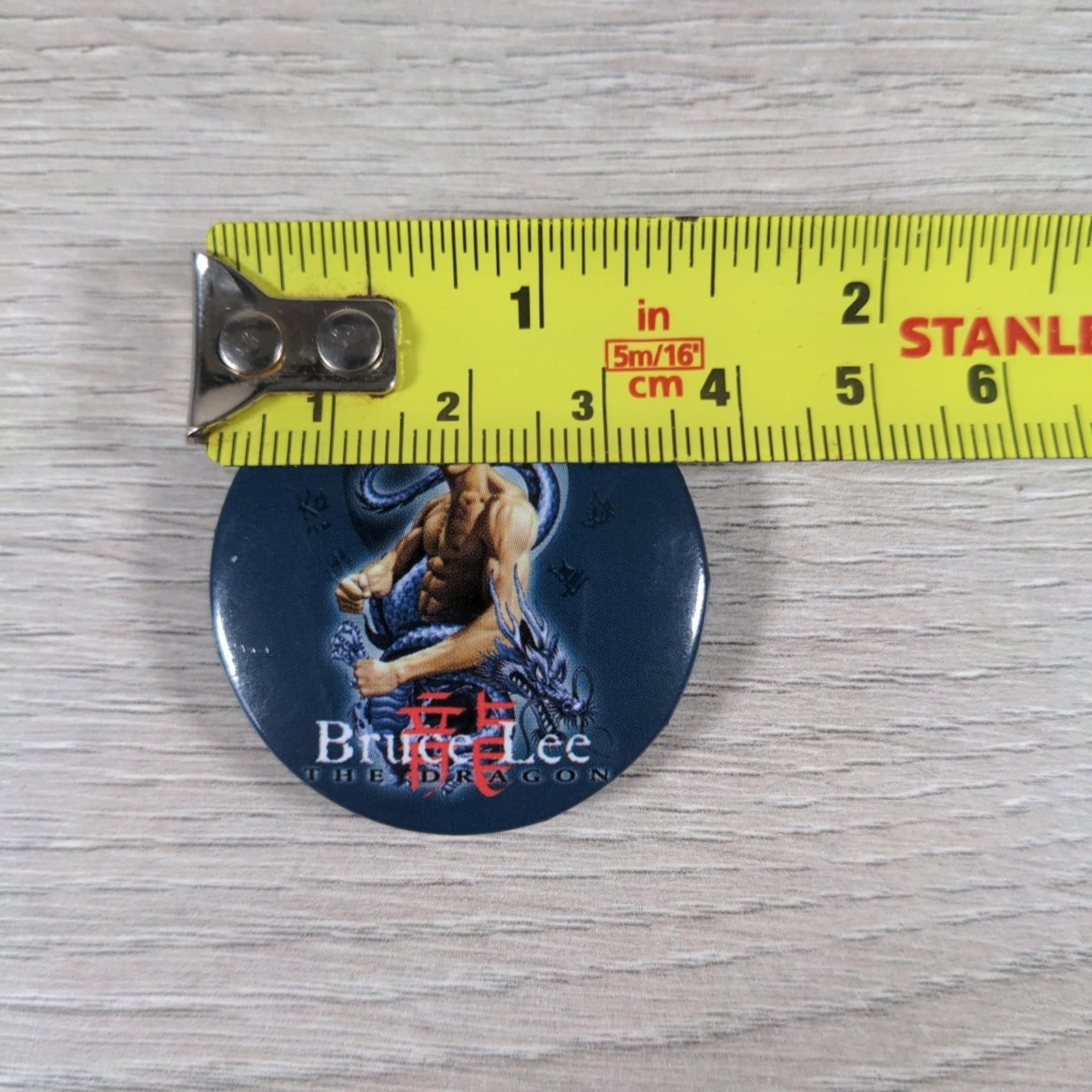 Bruce Lee Vintage Pin Badge Martial Arts Films - Retrorama UK