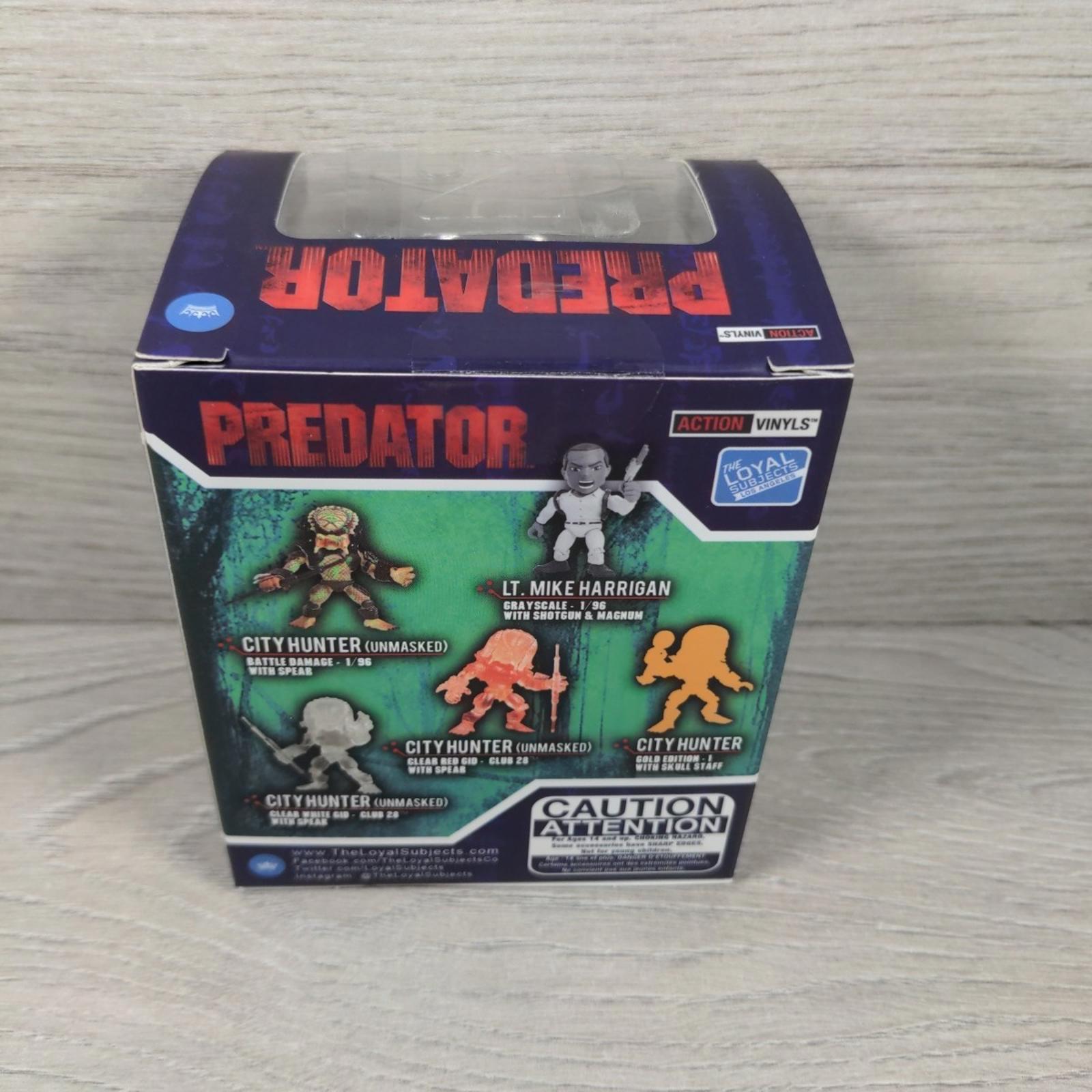 The Loyal Subjects 2019 Predator 3" Action Vinyl Figure: City Hunter Skull Staff