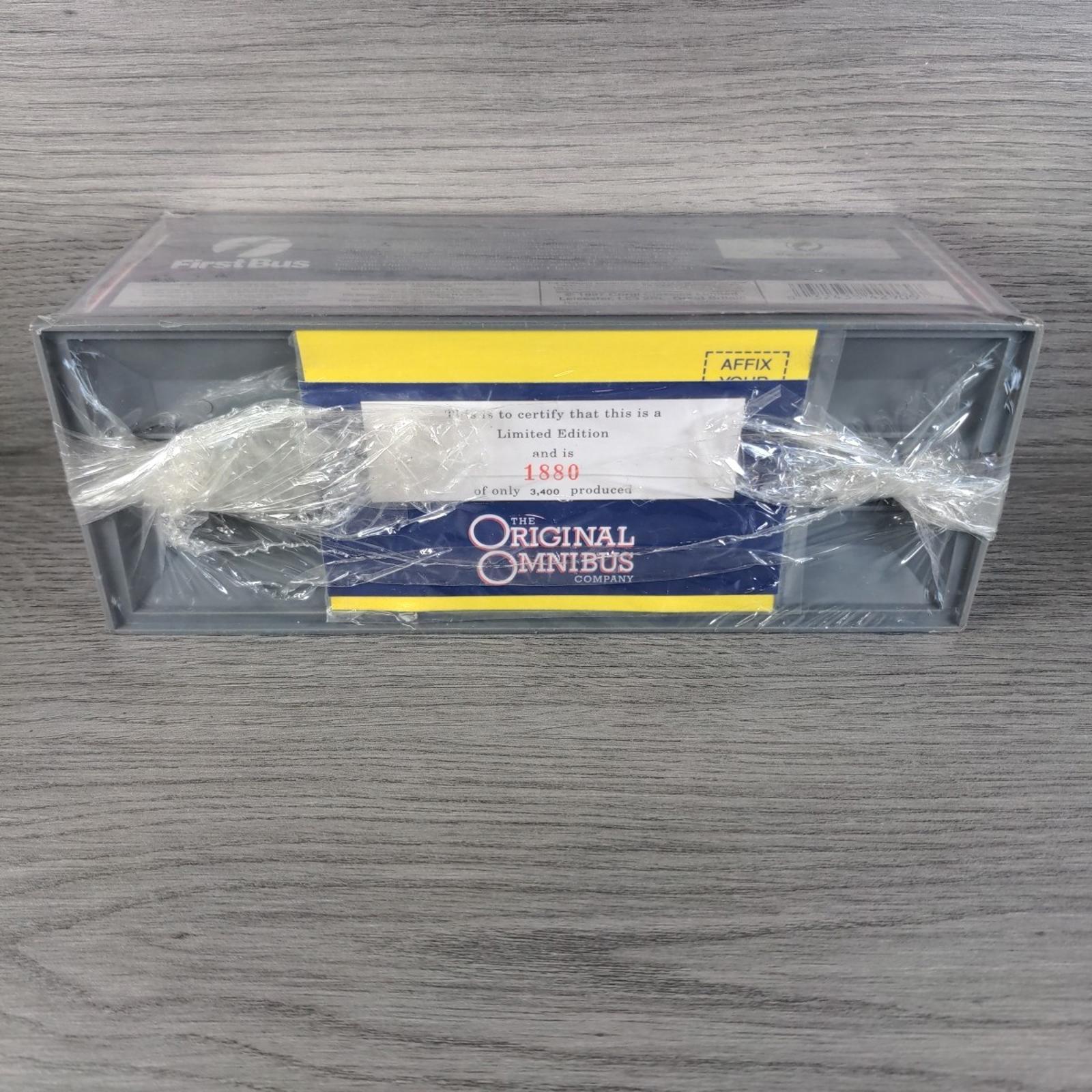 Corgi The Original Omnibus Co 429005 Optare Delta PMT 1:76 Diecast Scale Model