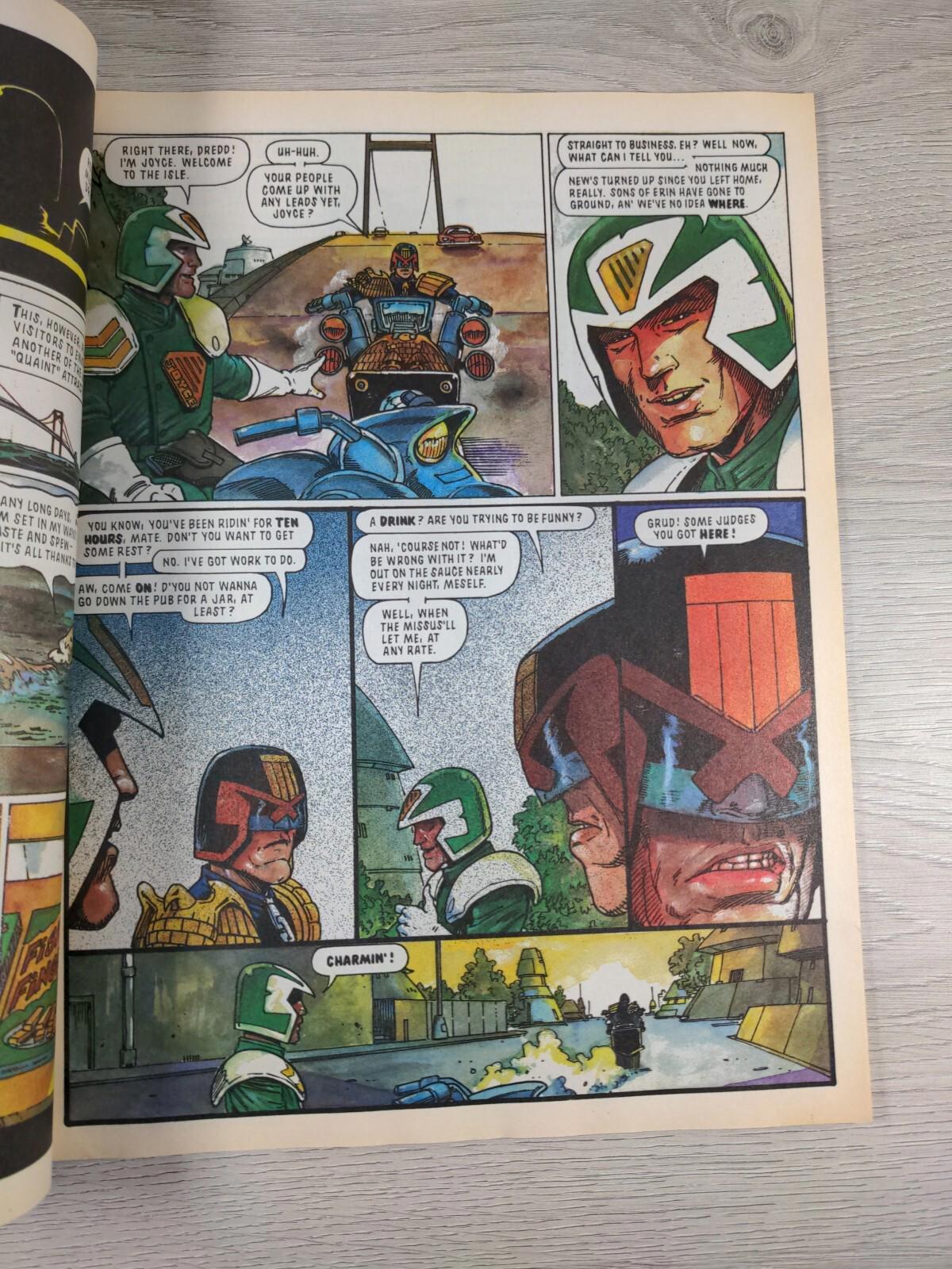 2000AD Featuring Judge Dredd Prog 728 April 1991 Vintage Comic