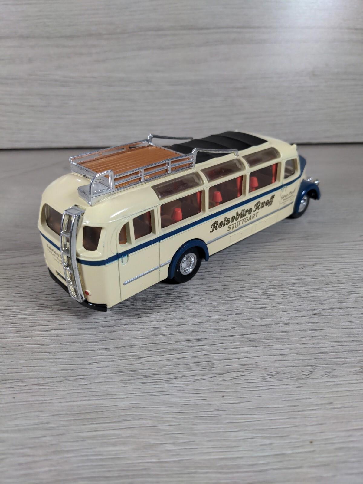The Dinky Collection DY-S 10 1950 Mercedes-Benz Diecast Omnibus Type 0-3500 - Retrorama UK