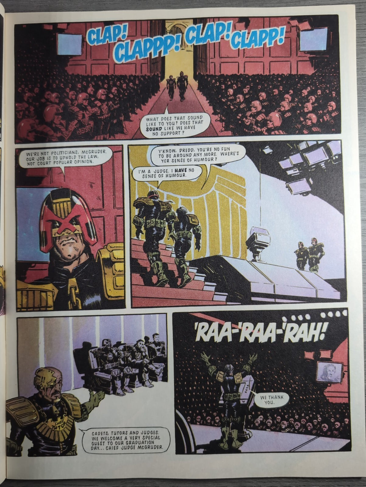 2000AD Prog 881 Featuring Judge Dredd Comic 1st April 1994 Vintage Retro Comic