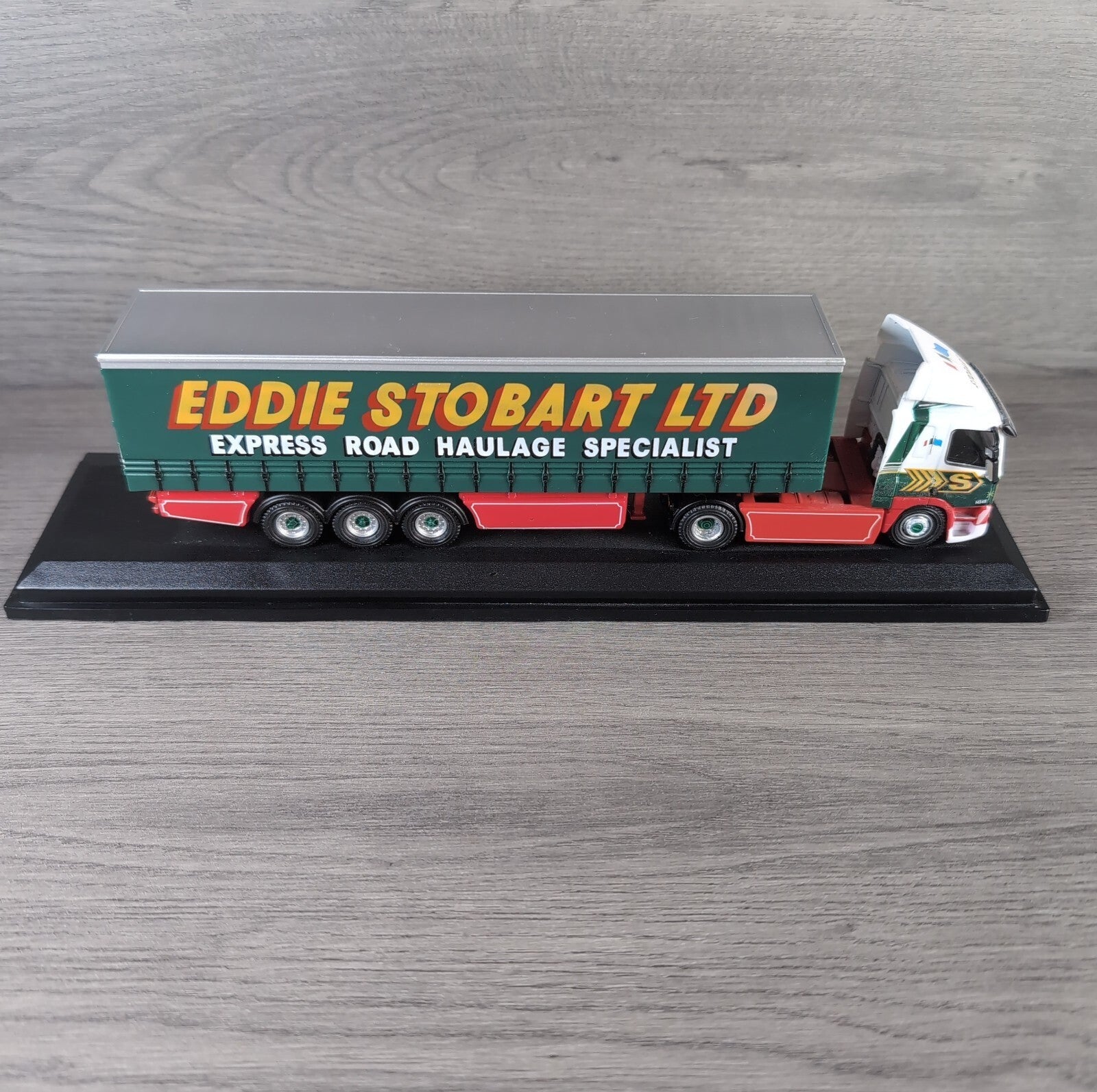 Atlas Editions Eddie Stobart Leyland DAF FT85CF Curtainside Davena H345 1:76