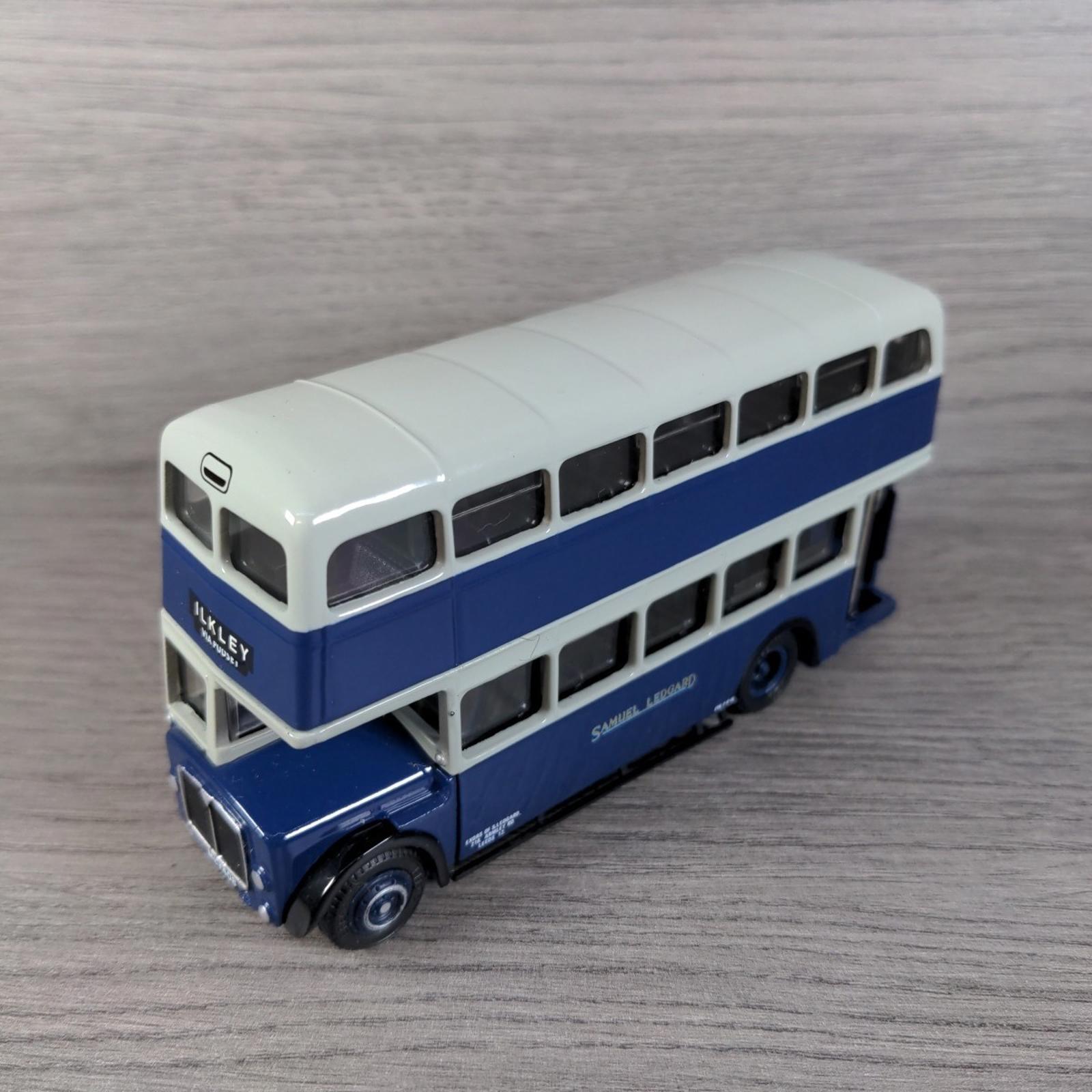 Exclusive First Editions AEC Regent V Samuel Ledgard E19705 1:76 Diecast Model