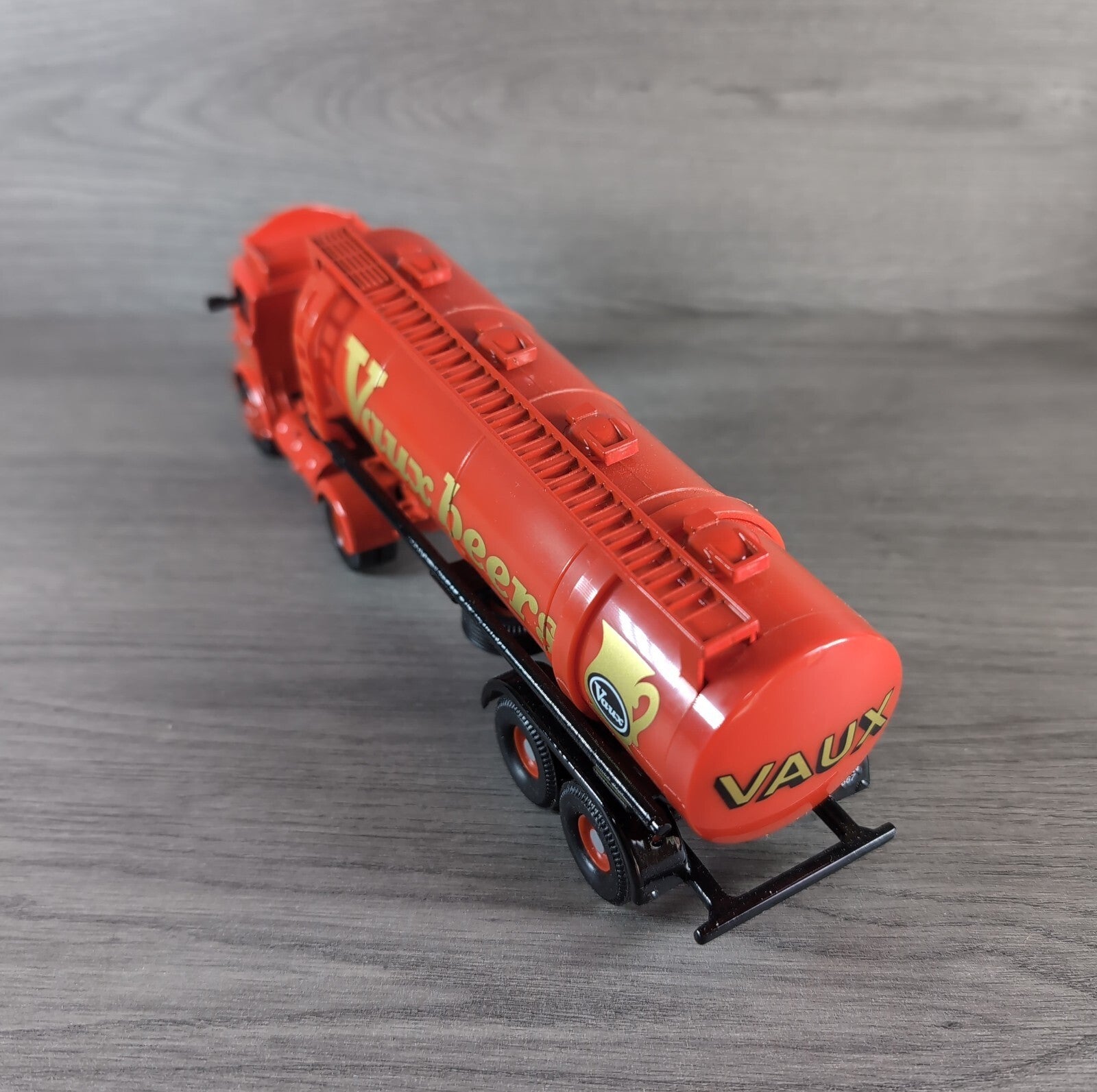 Corgi Classics 27901 Atkinson Articulated Tanker Set Vaux Breweries