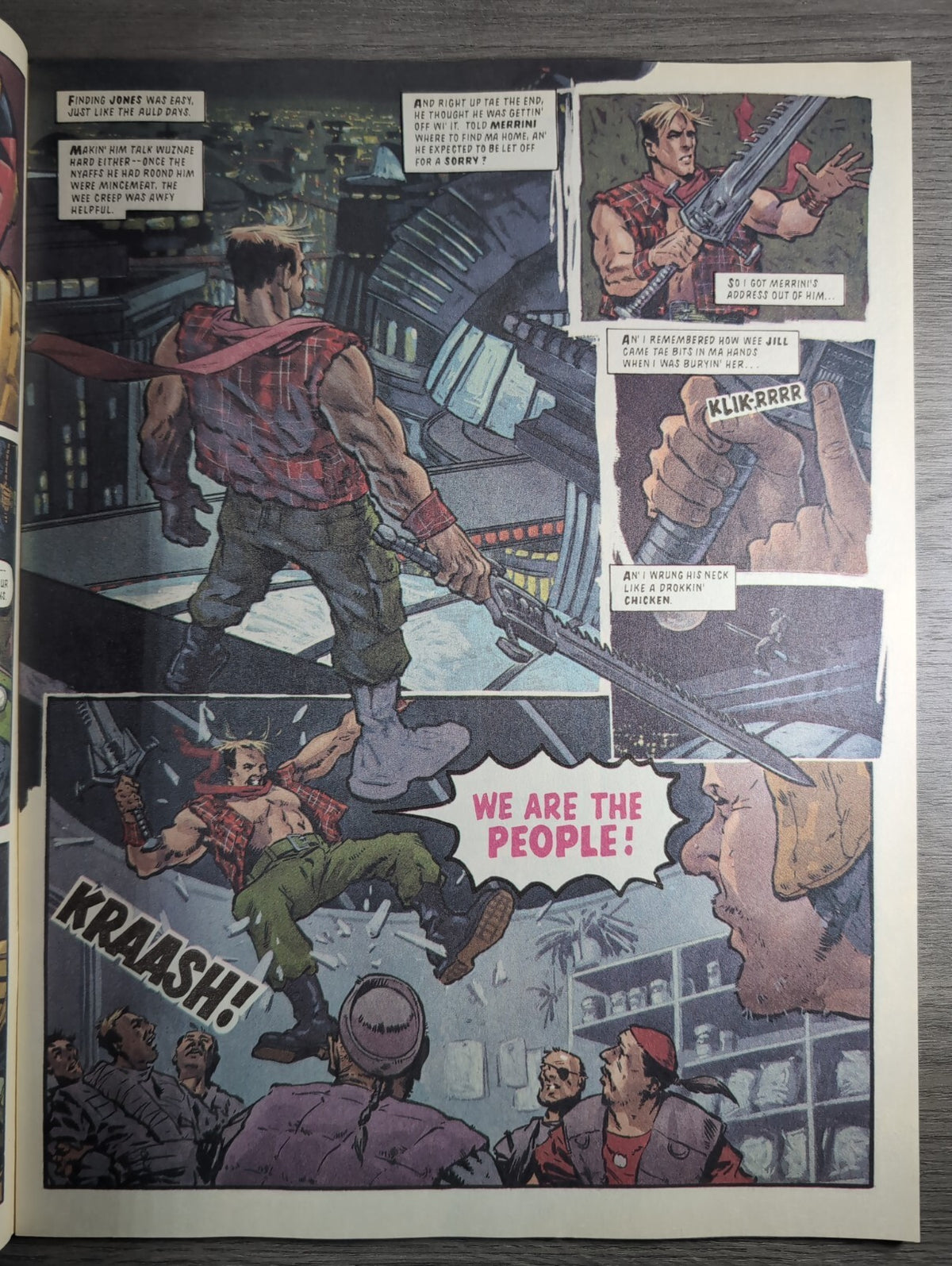 2000AD Prog 832 Featuring Judge Dredd Comic 24th April 1993 Vintage Retro Comic