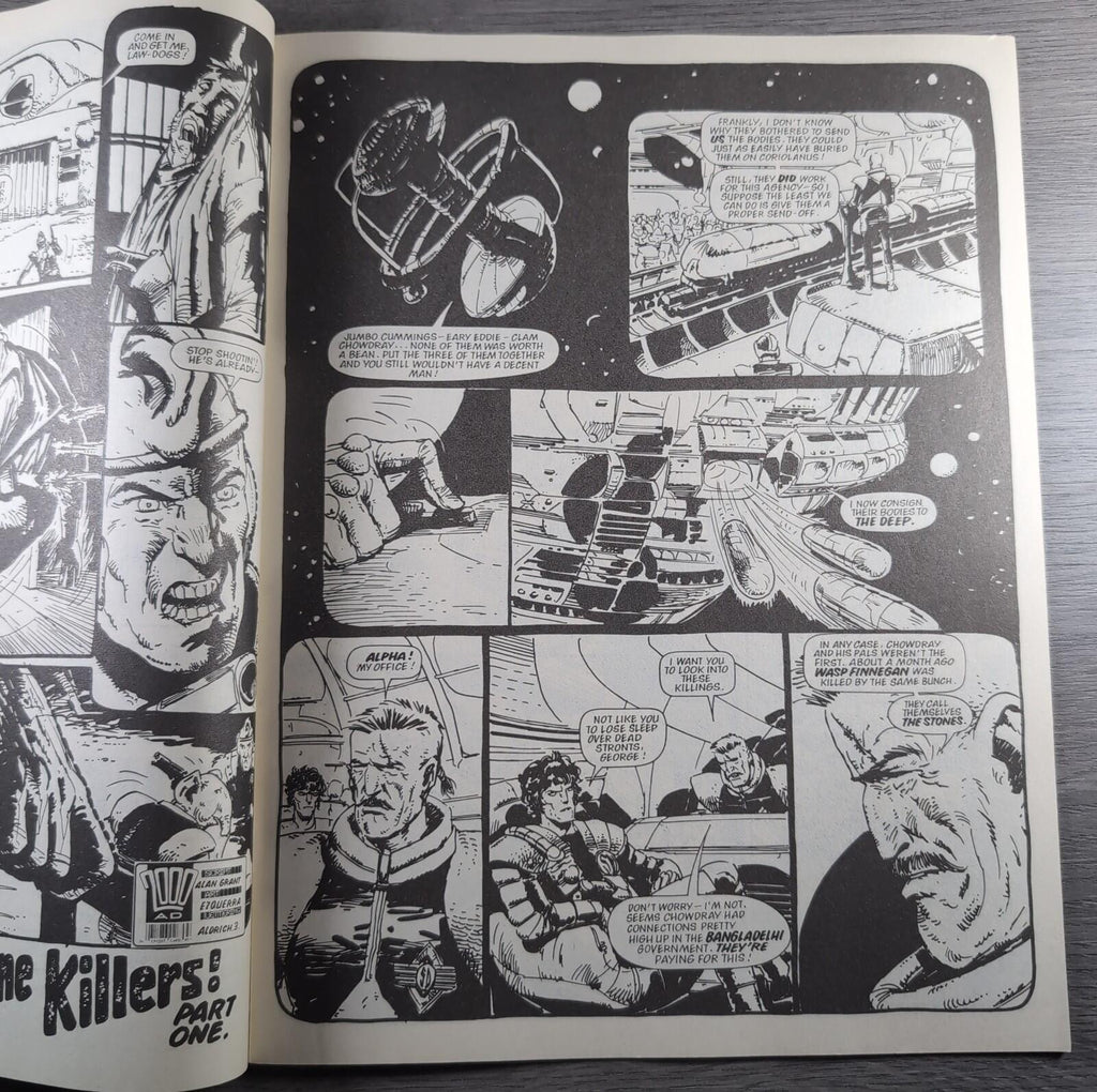 2000AD Prog 560 Featuring Judge Dredd 6th February 1988 Vintage Comic