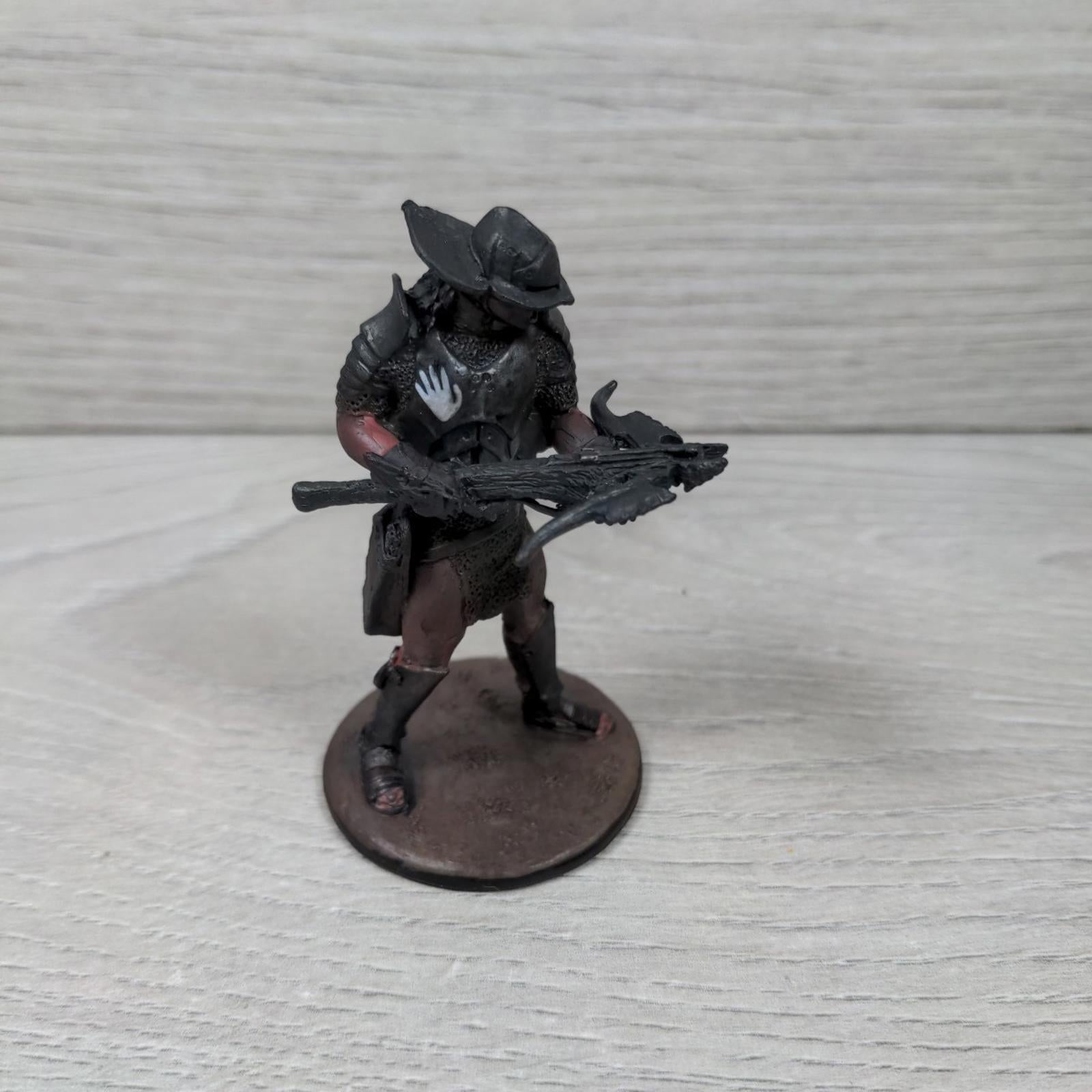 Eaglemoss Crossbow Uruk-Hai Lord of the Rings Collectors Models Metal Figure