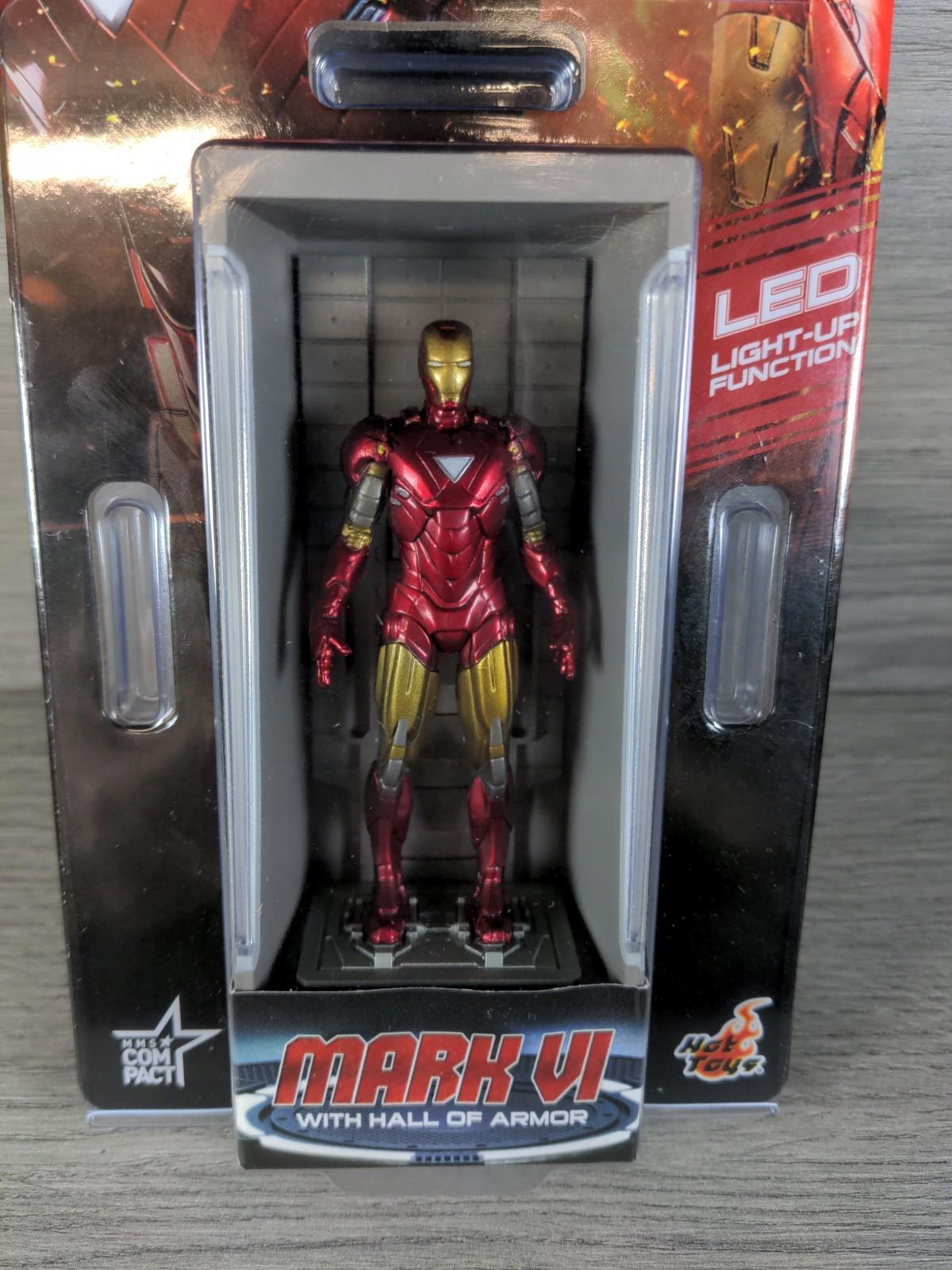 Iron Man 3 Figure Mark VI (6) Hall of Armor Hot Toys LED Iluminated Figure