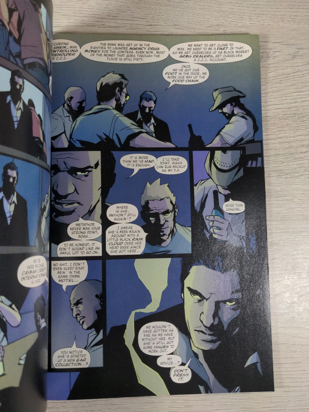 The Losers Close Quarters Vol 4 by Andy Diggle Vertigo - Graphic Novel - Retrorama UK
