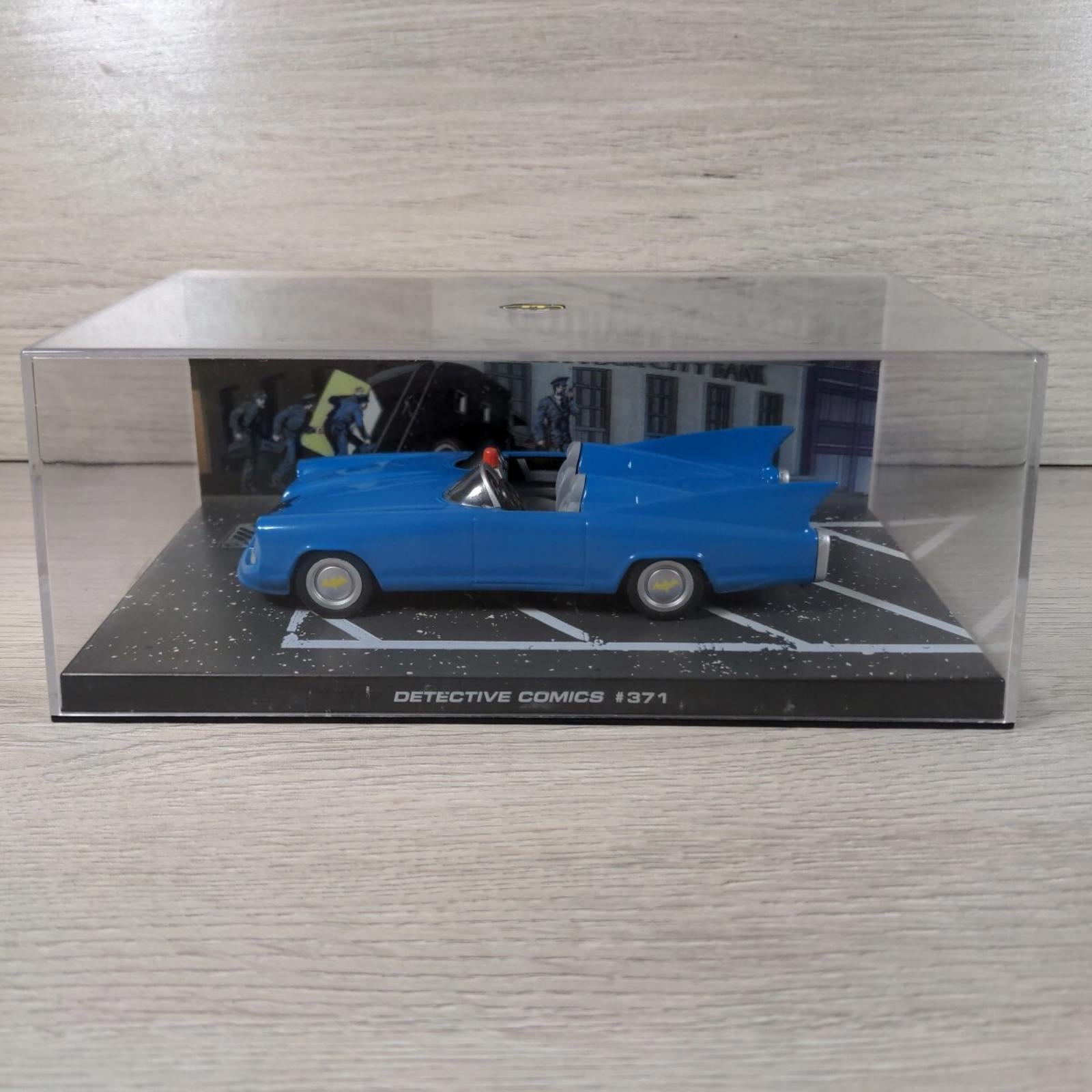 Eaglemoss Batman Automobilia Issue No 19 Detective Comics #371  DC Comics