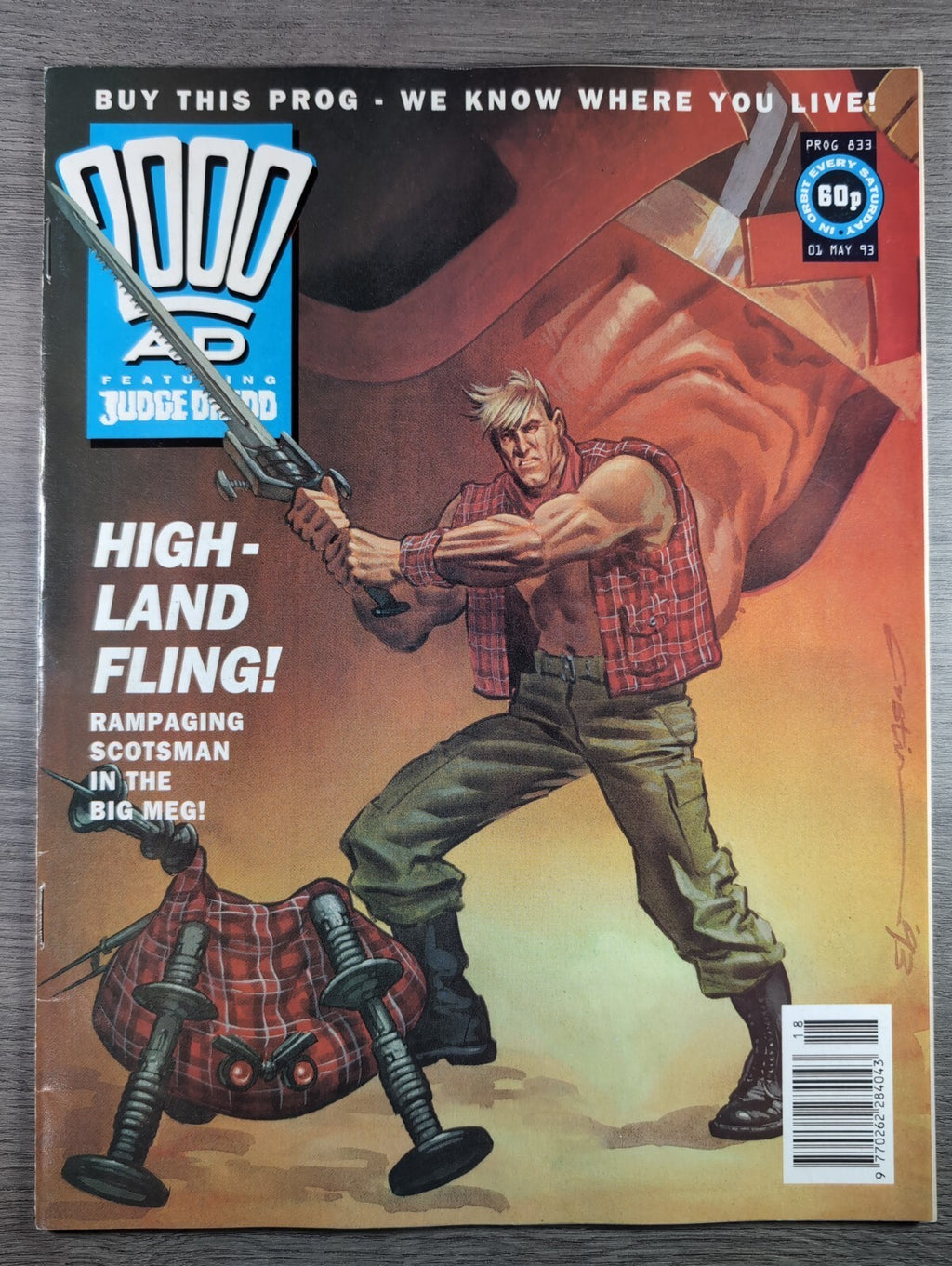 2000AD Prog 833 Featuring Judge Dredd Comic 1st May 1993 Vintage Retro Comic
