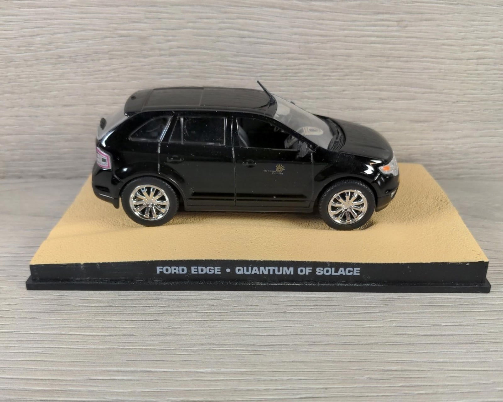 Eaglemoss James Bond 007 Ford Edge Diecast Car 1:43 Scale Quantum Of Solace