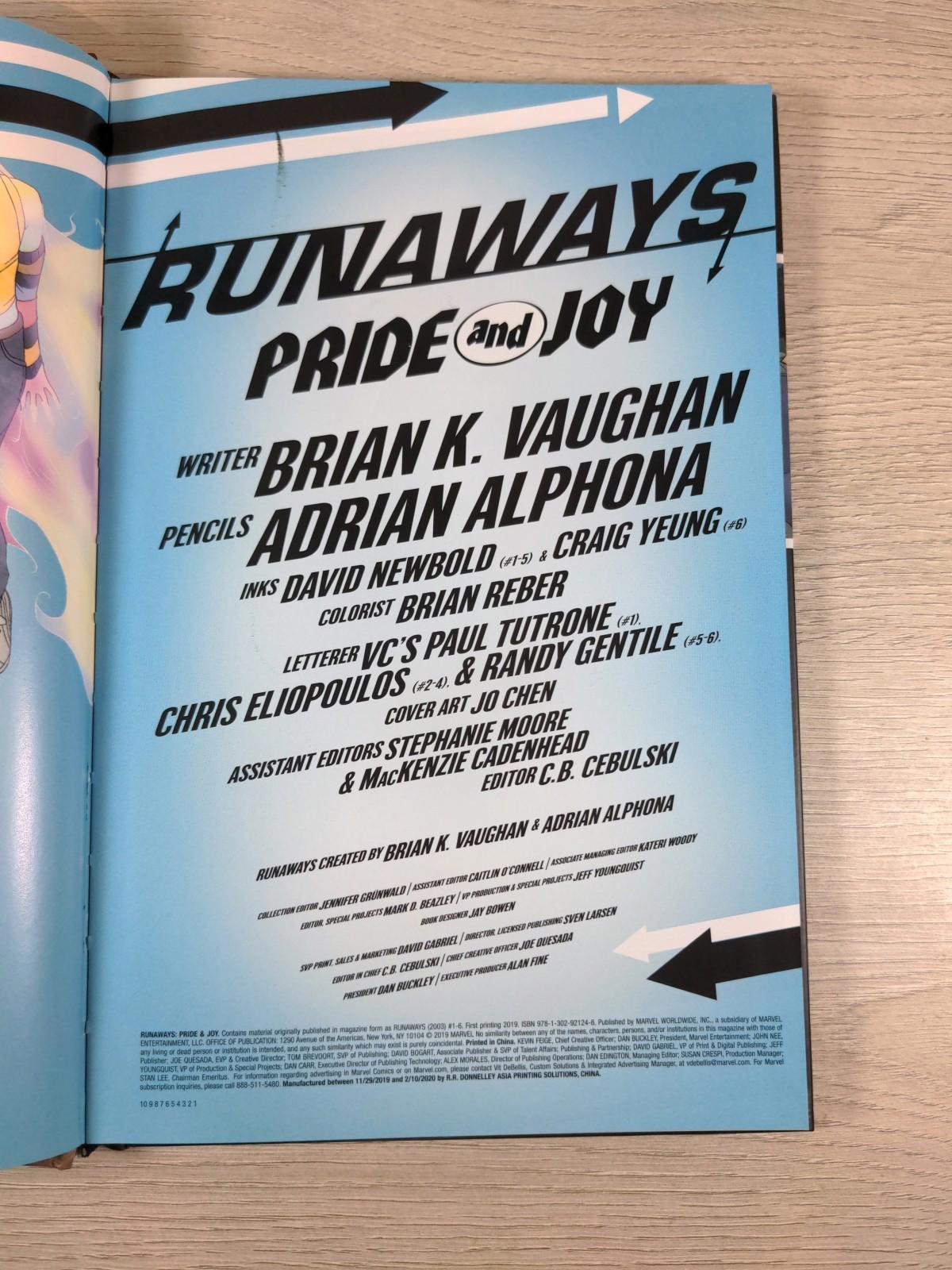 Marvel Comics Select Edition Runaways Pride & Joy Hardcover Graphic Novel