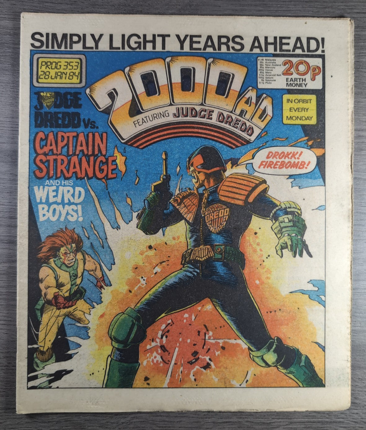 2000AD Prog 353 Featuring Judge Dredd Comic 28th Jan 1984 Vintage Retro Comic