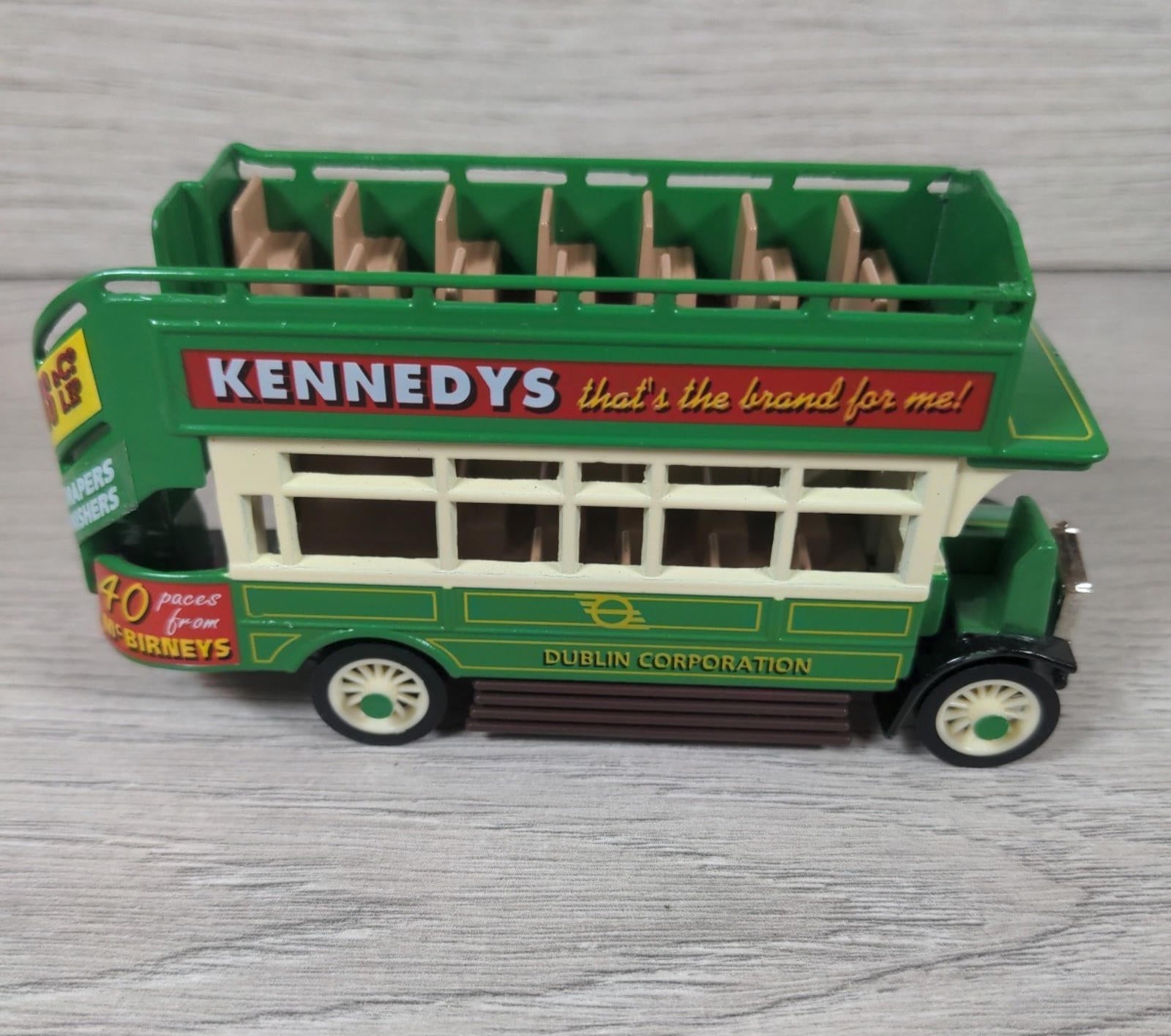 Matchbox Collectables 1922 AEC Omnibus Diecast Model YET05-M 1995 Vintage Bus
