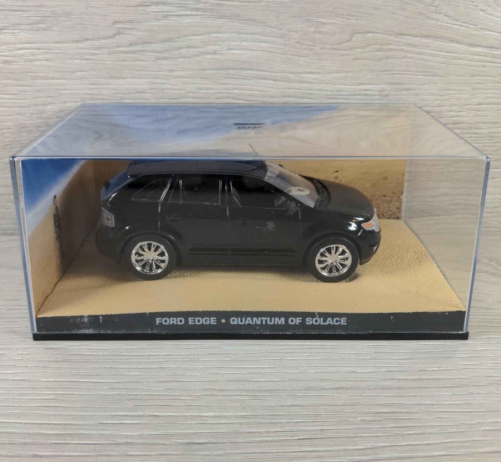 Eaglemoss James Bond 007 Ford Edge Diecast Car 1:43 Scale Quantum Of Solace
