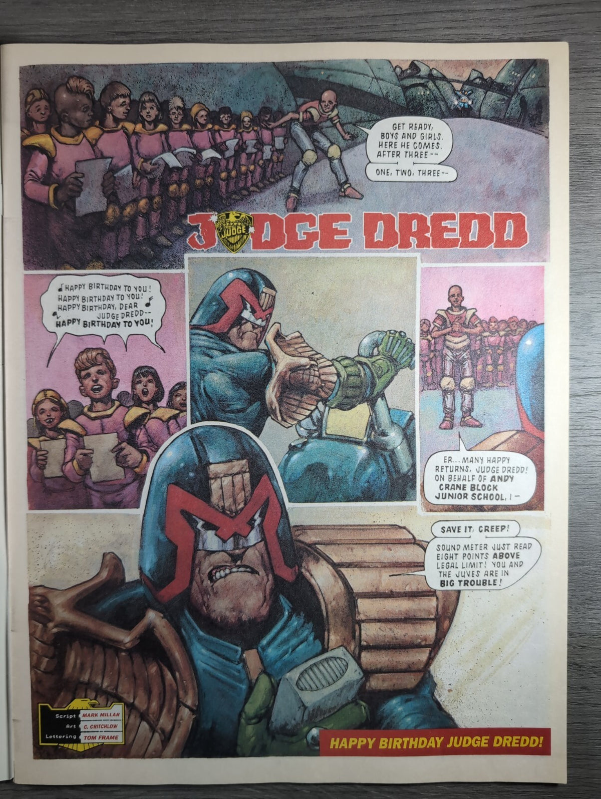 2000AD Prog 829 Featuring Judge Dredd Comic 3rd April 1993 Comic + Stickers