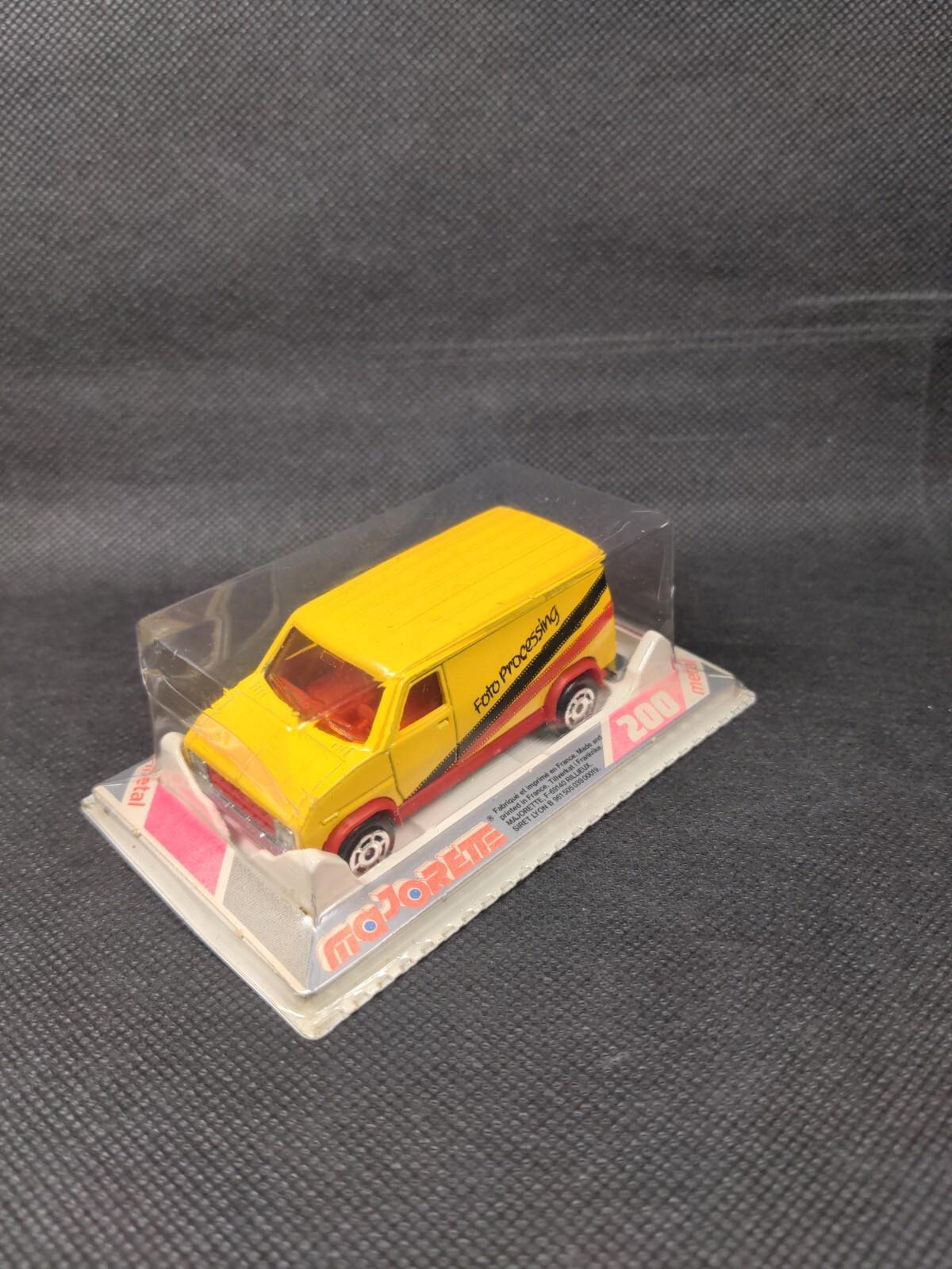Majorette 200 Series Foto Processing Diecast Van Sealed Blister Pack 1:64 Scale