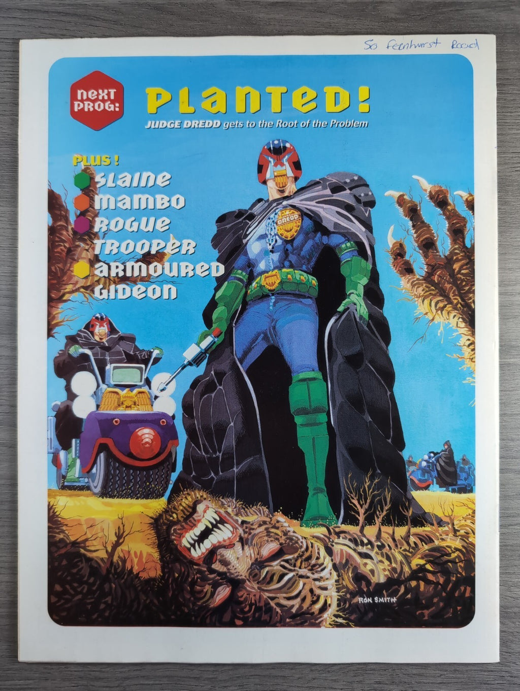 2000AD Prog 895 Featuring Judge Dredd Comic 8th July 1994 Vintage Retro Comic
