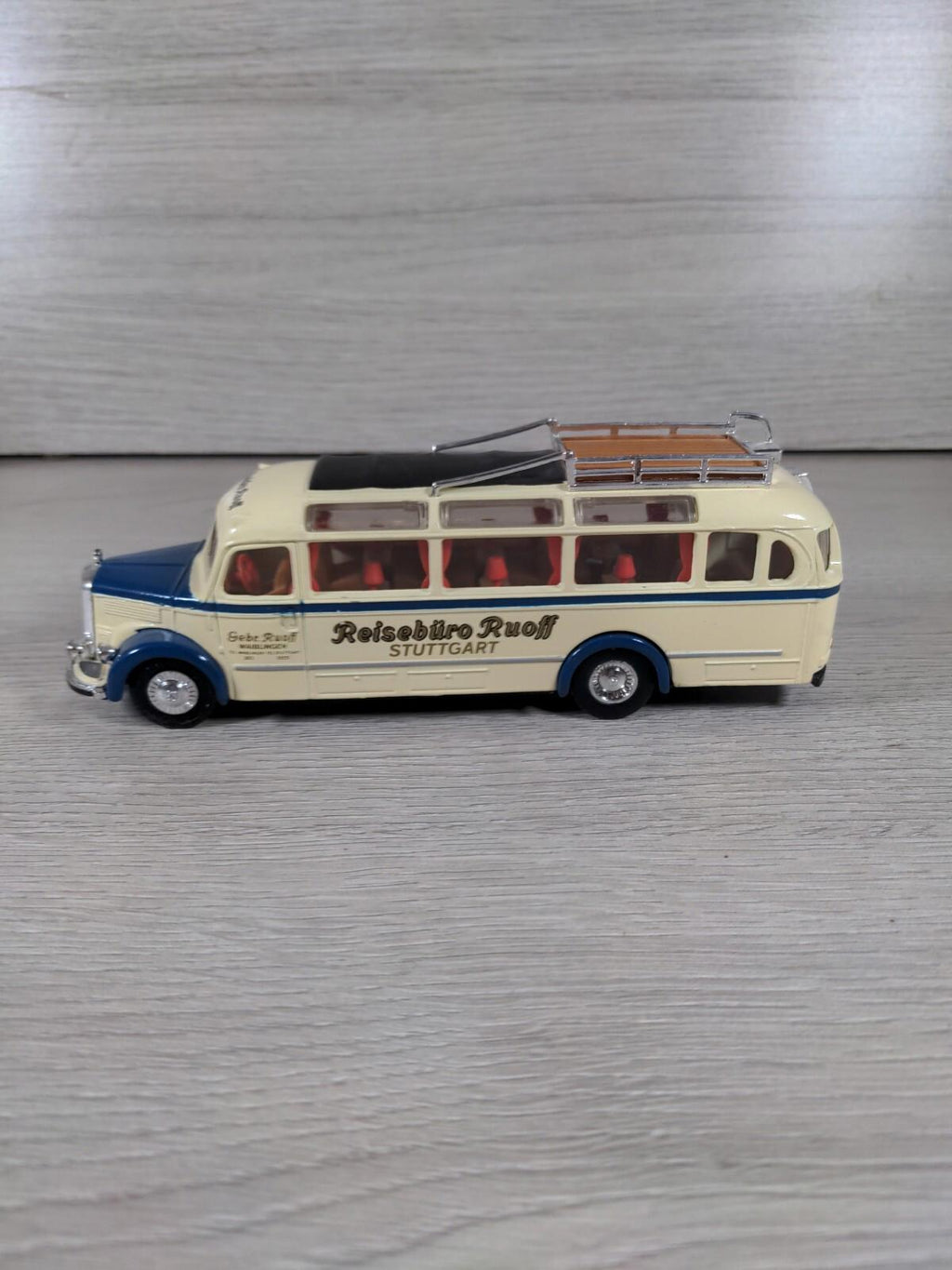 The Dinky Collection DY-S 10 1950 Mercedes-Benz Diecast Omnibus Type 0-3500