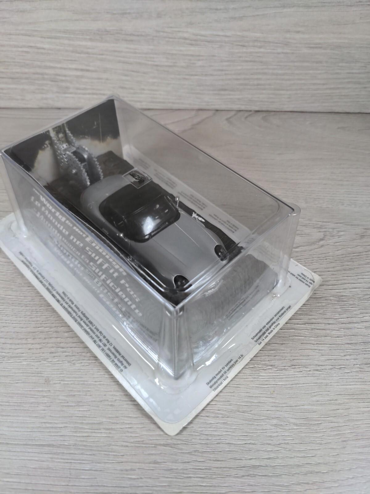 Eaglemoss: James Bond 007 BMW Z8 Diecast Car 1:43 Scale With Magazine #4