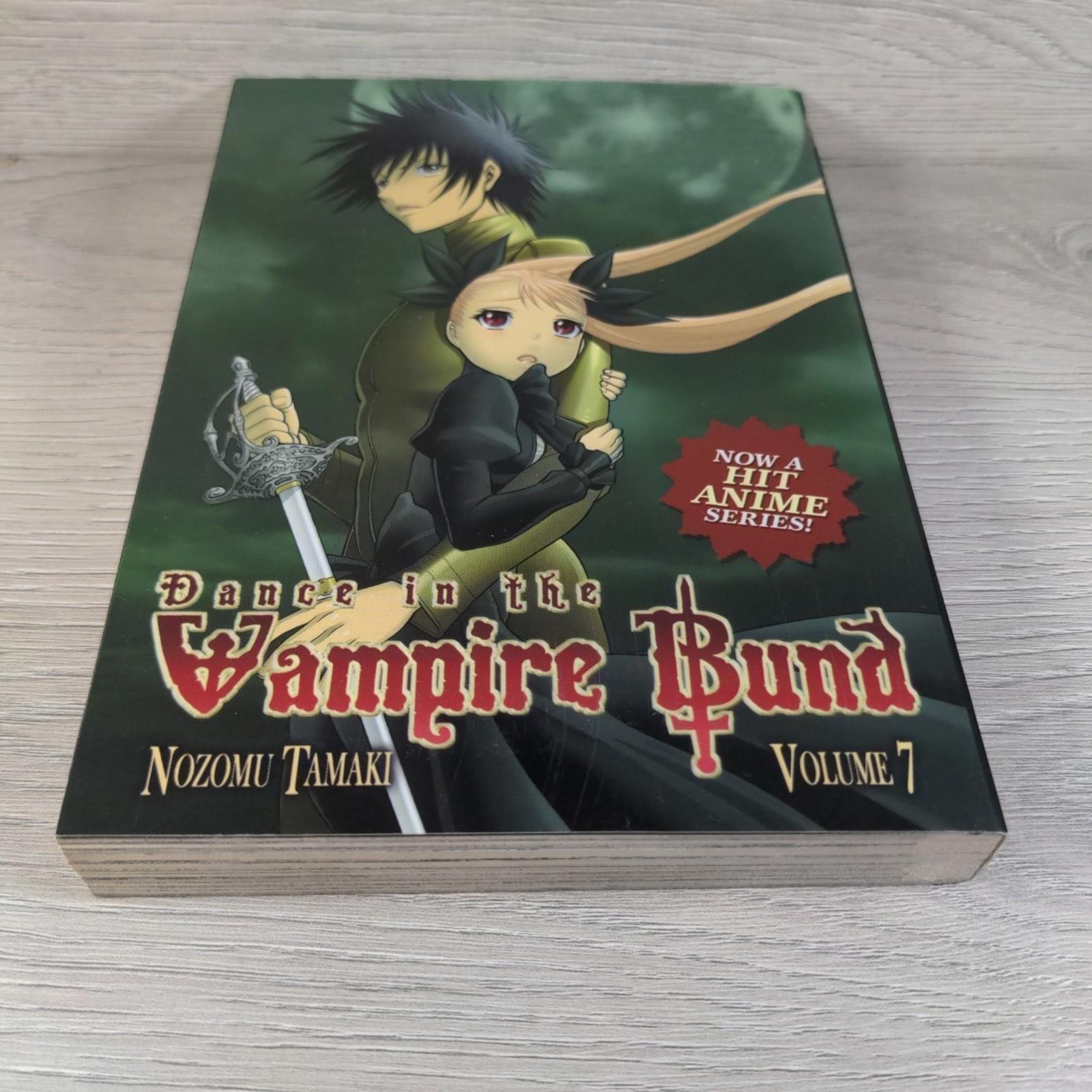 Dance in the Vampire Bund Vol. 7 by Nozomu Tamaki Manga Paperback Book 2010