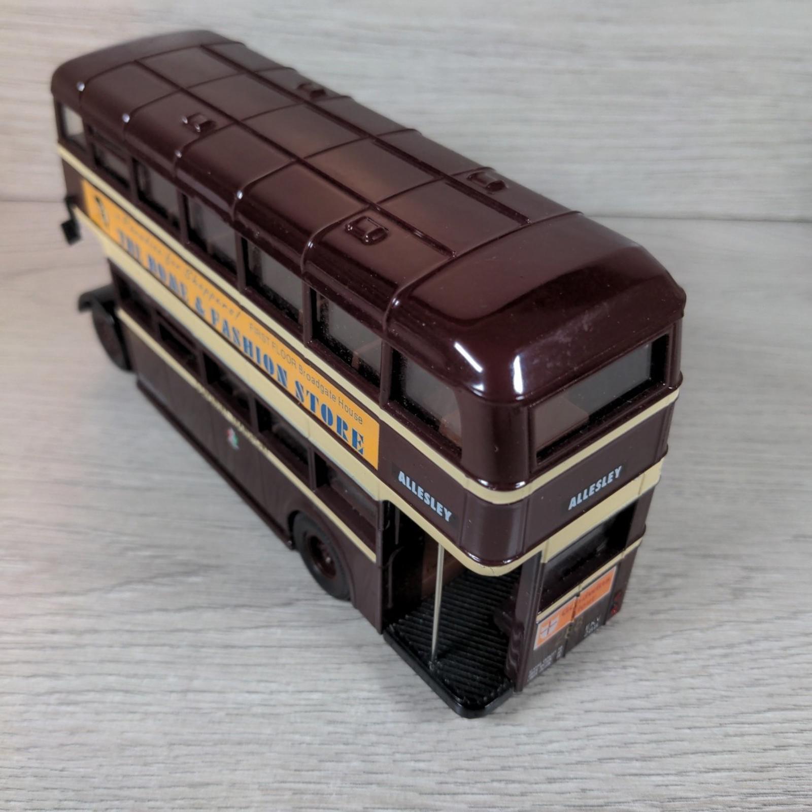 Corgi Classic Commercials Coventry Transport Guy Arab Bus 97204 Die-Cast Model